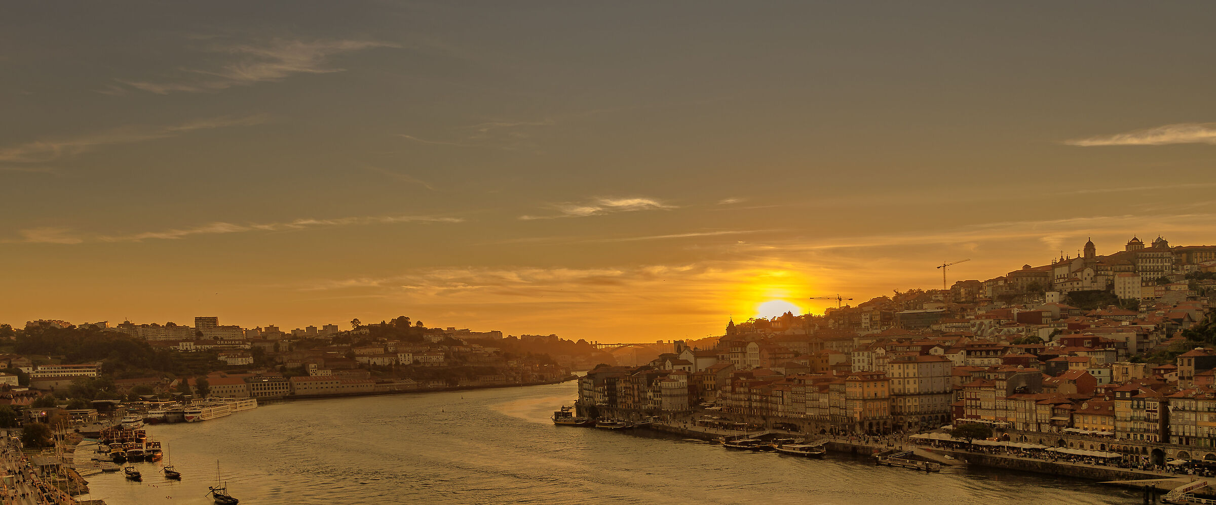 Useless sunset in Porto
