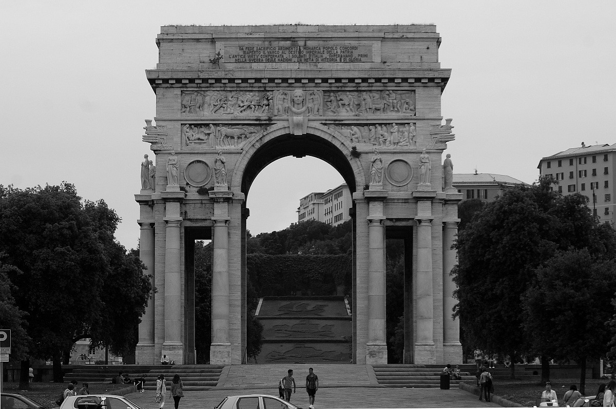 Piazza della Vittoria Genoa-
