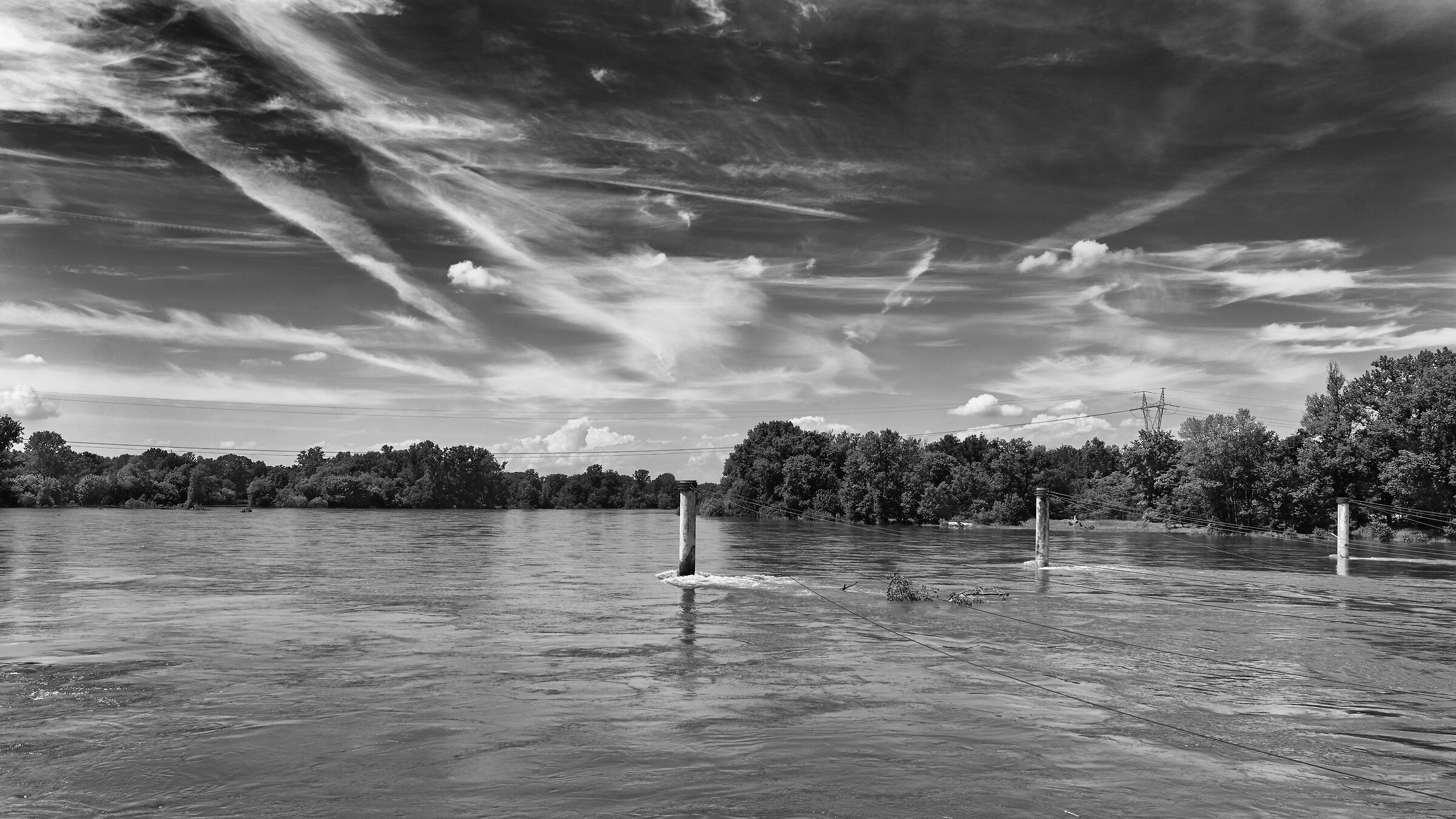 From the bridge of Pontoons