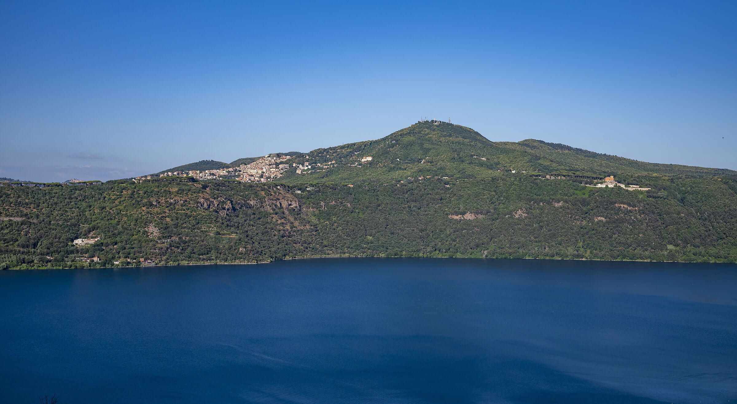 Monte Cavo e lago di Castel Gandolfo