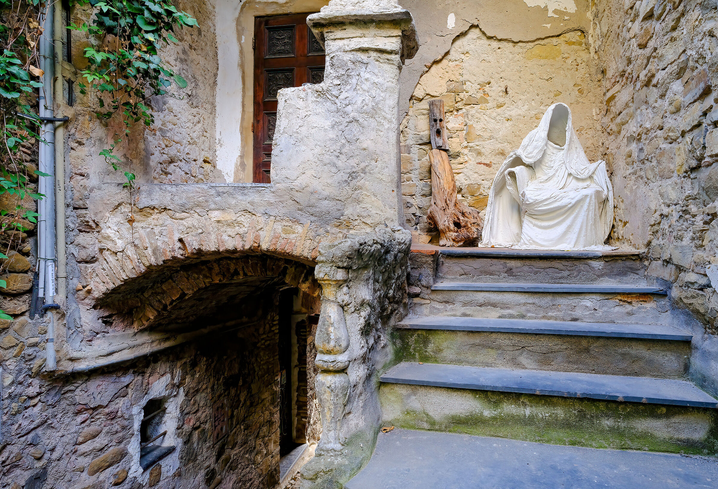Ghosts in Bussana Vecchia?