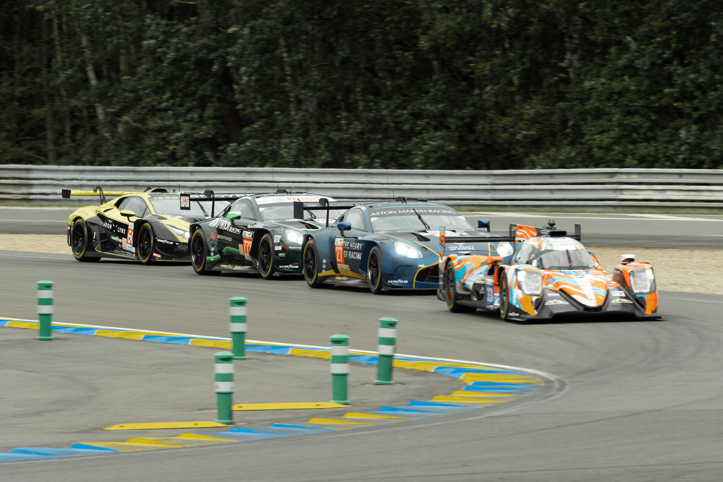 Alla Mulsanne si formano i primi trenini