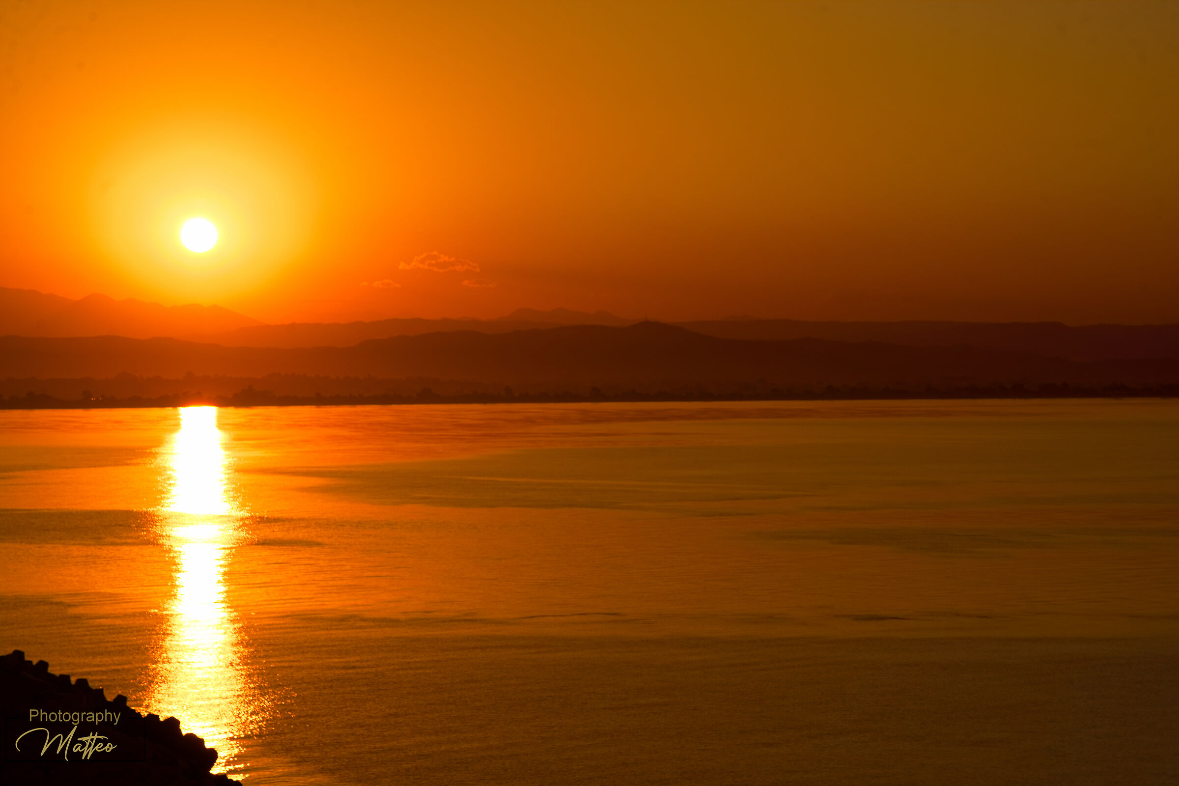 Il Sollevar del Sole sulle coste della Grecia.