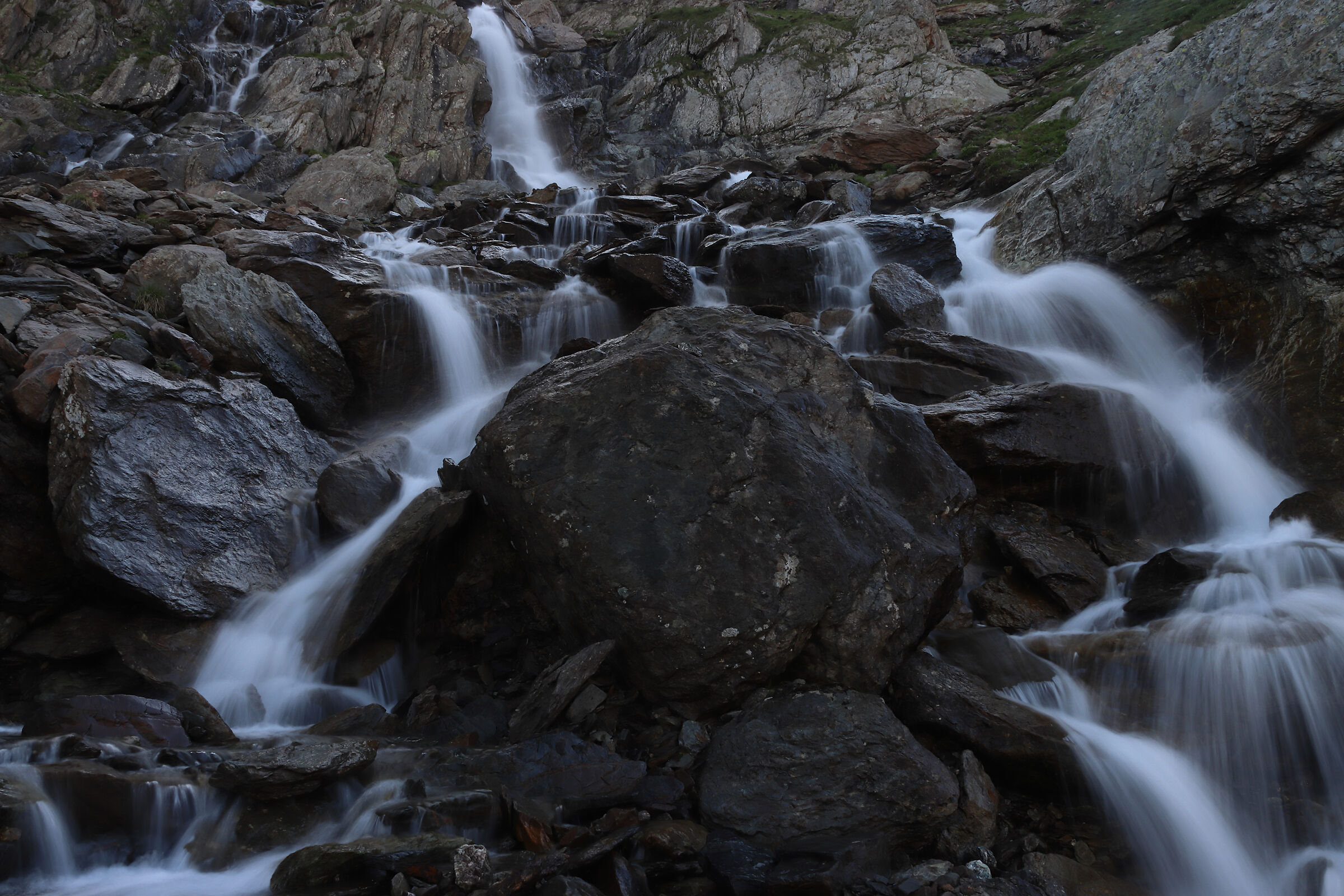 Recastello waterfalls (thawing snow)