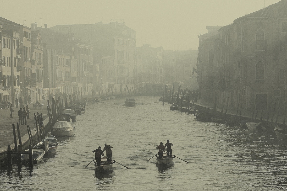 A race by the scent of ancient