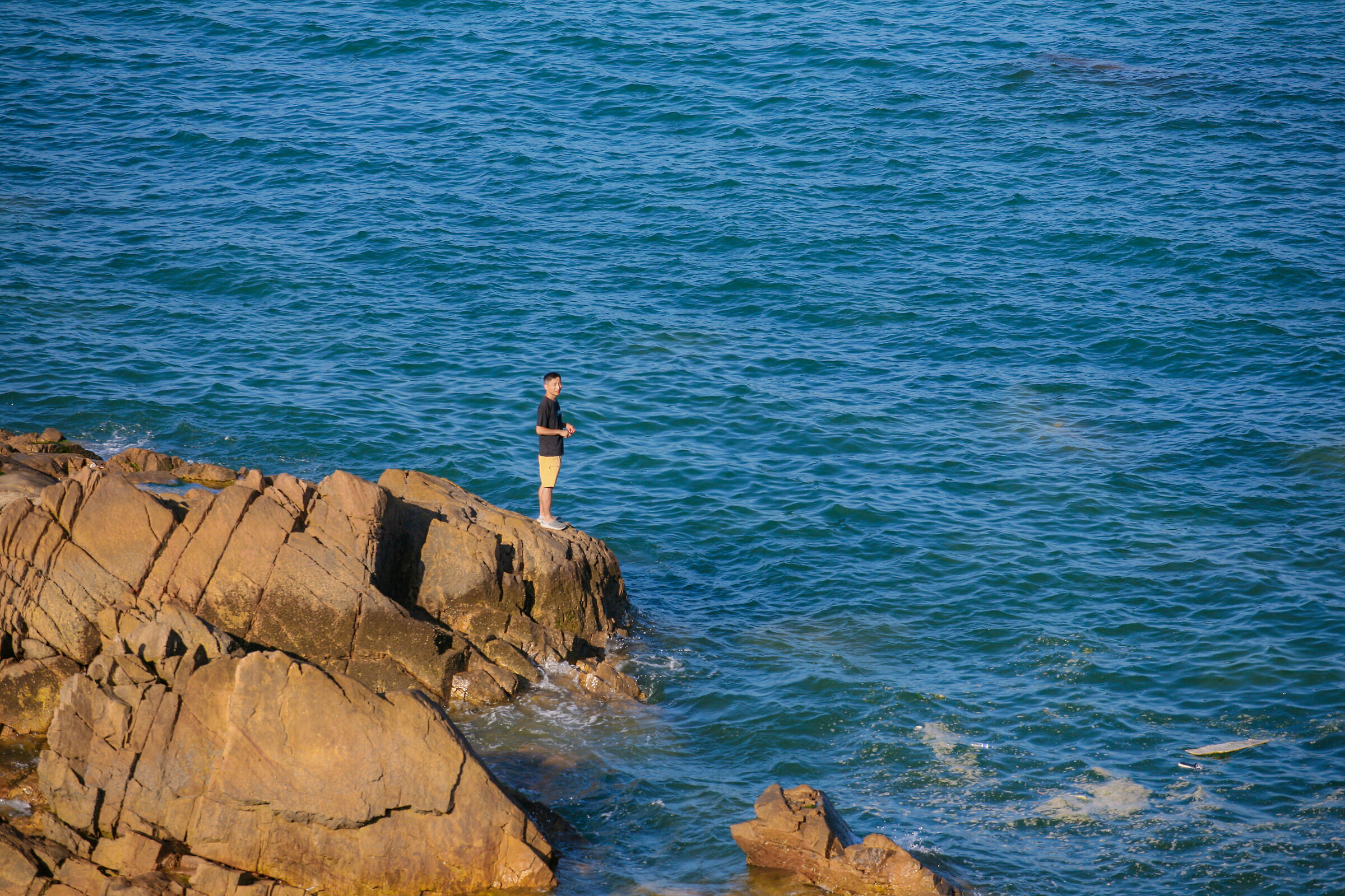 A peaceful summer day at Xiaomai island