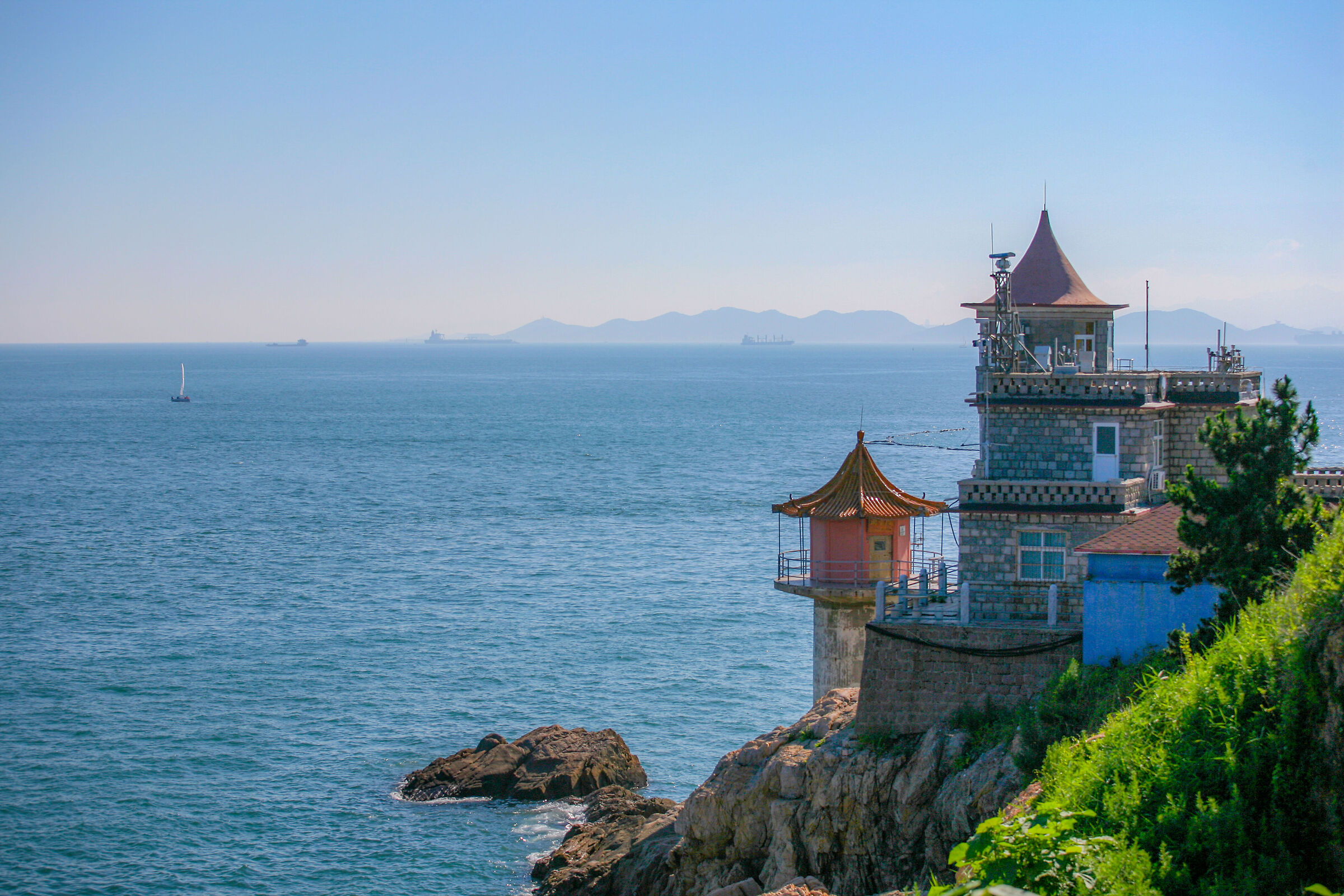 A peaceful summer day at Xiaomai island