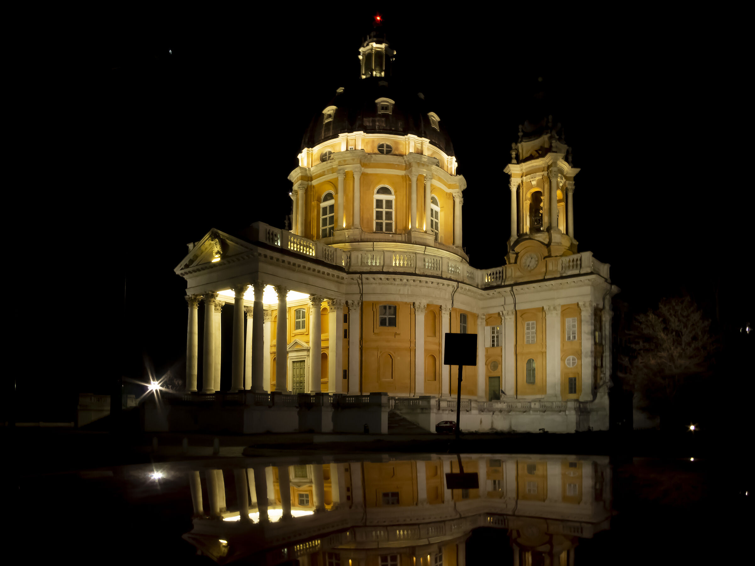 Basilica di Superga ed i suoi riflessi