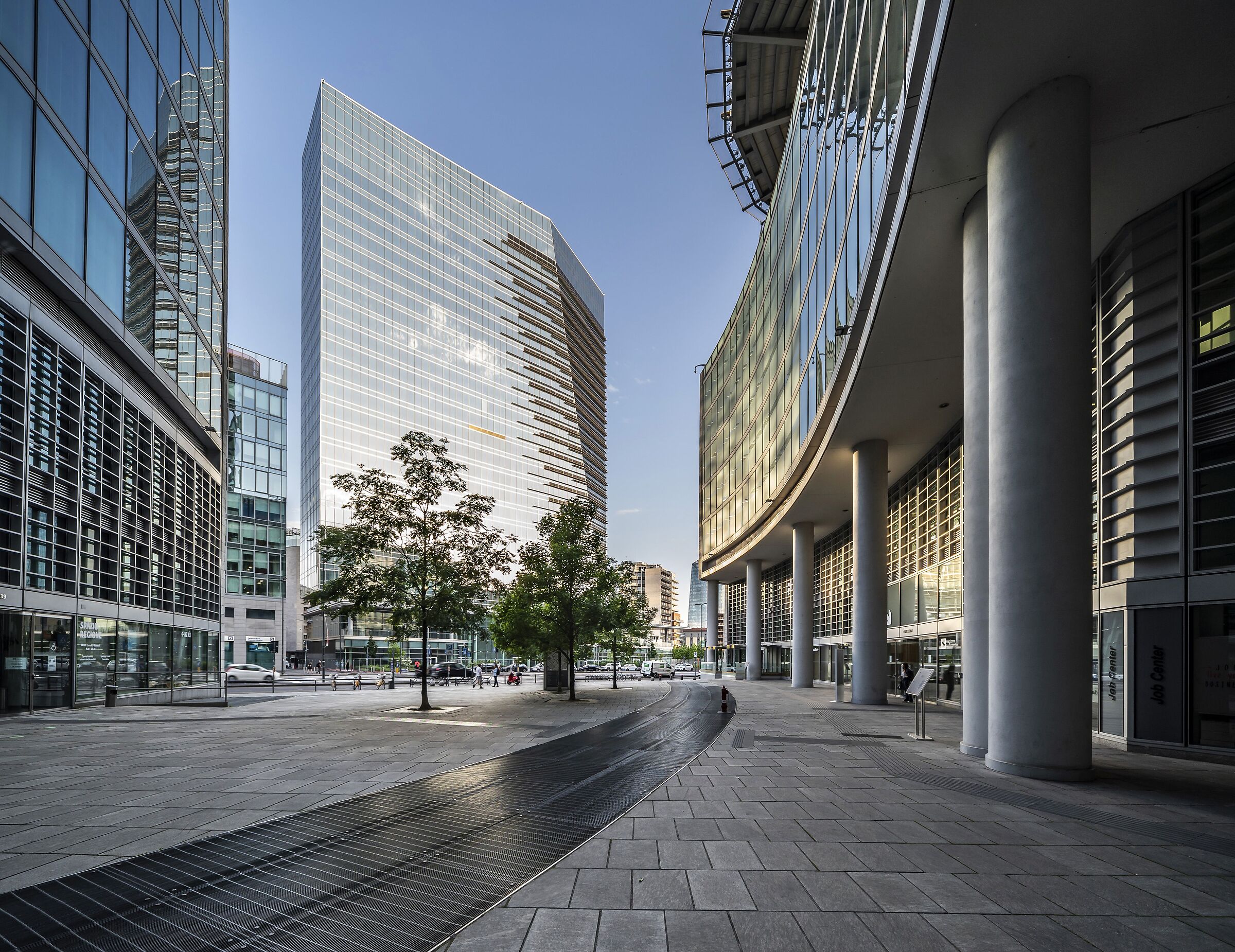 Palazzo Lombardia and Torre Gioia 22 - 2a