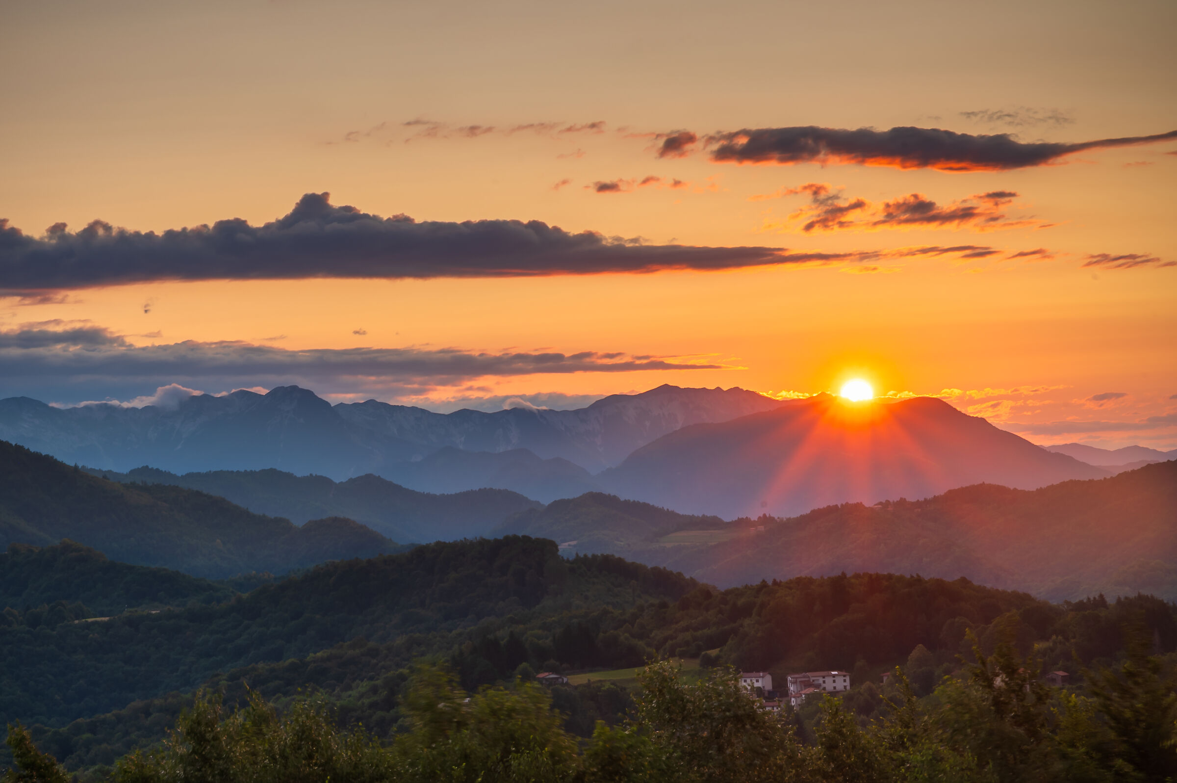 Alba da Tribil, Castelmonte (Udine)