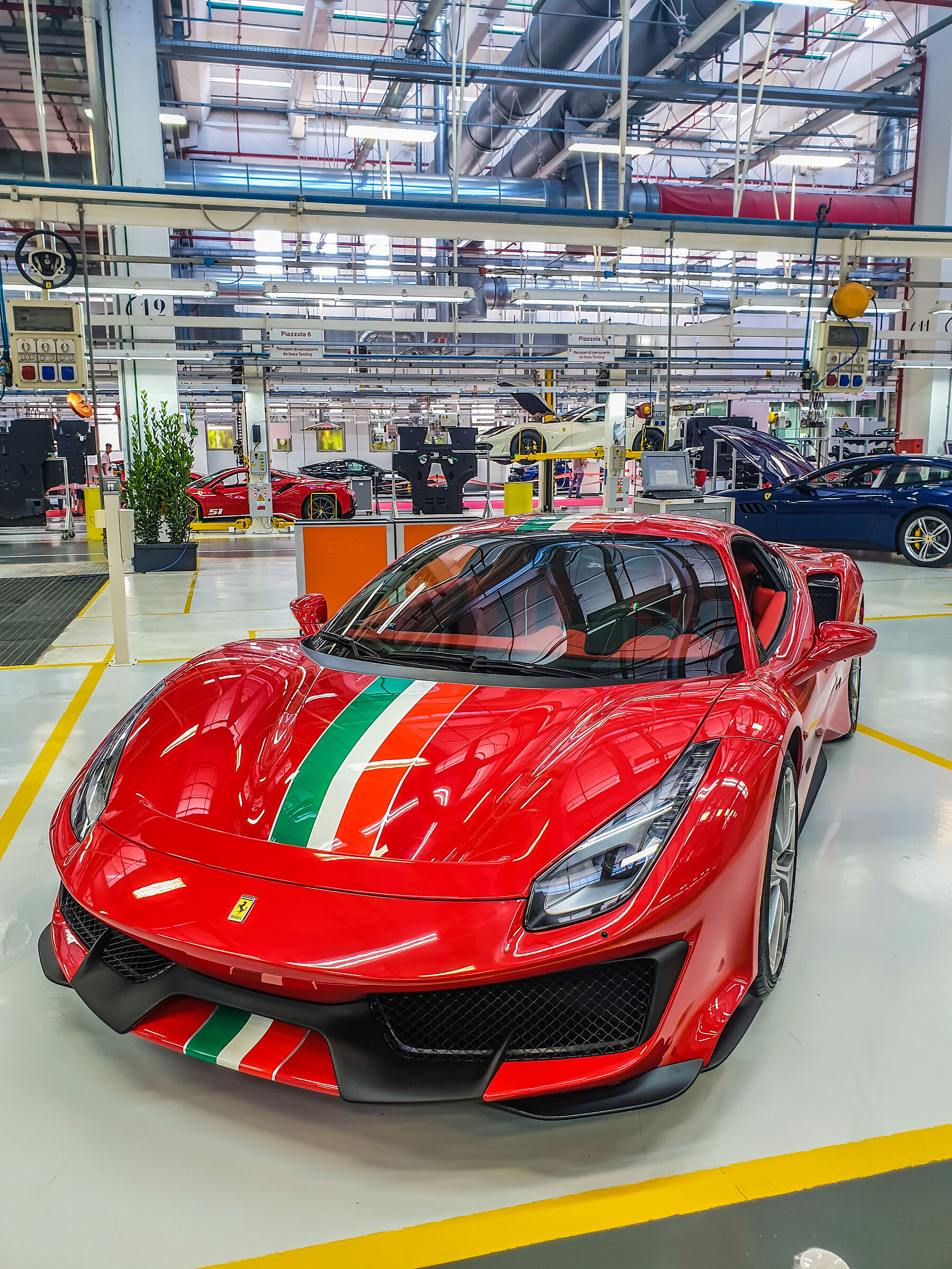488 tricolor track
