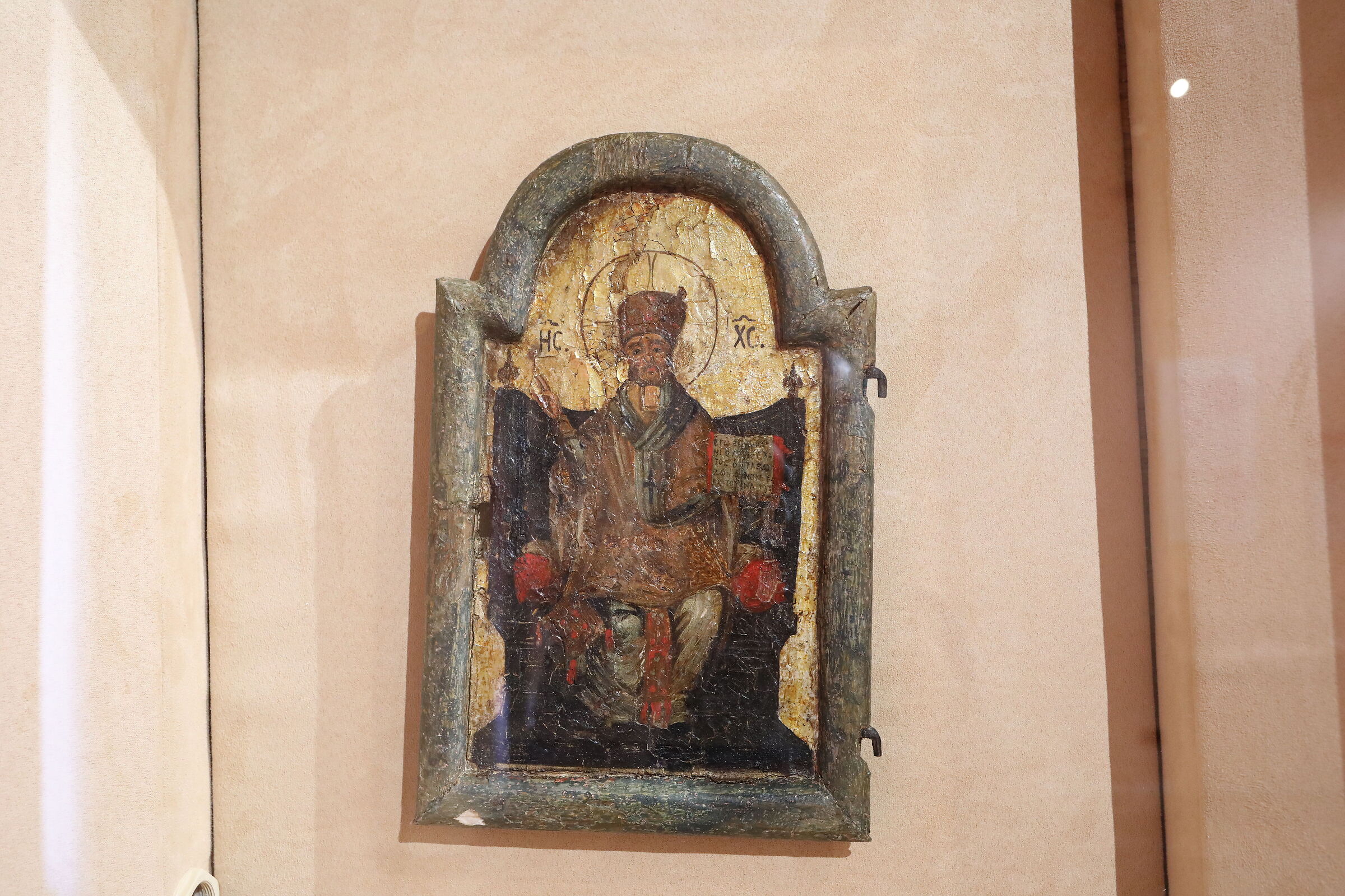 " ISO 6 Thousand 400 " Canon 5 D IV-35, F. 2 IS USM