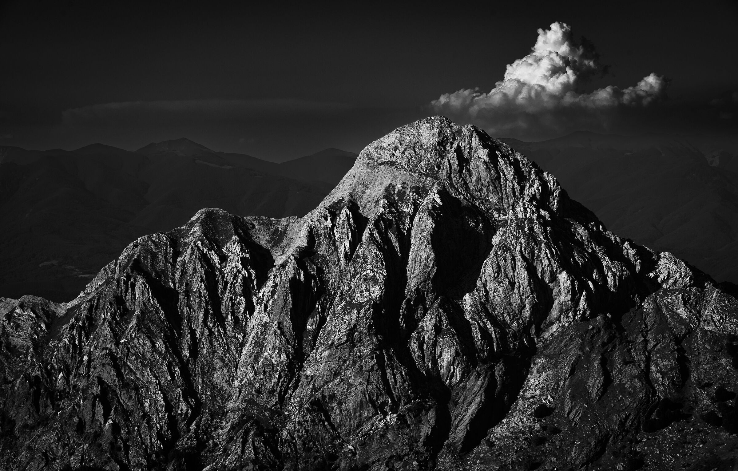 Parete sud del Cervino delle Apuane