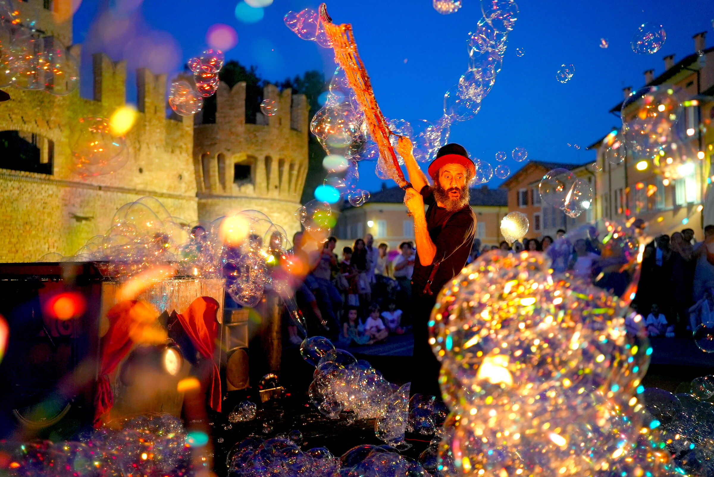 FontanEnchantment: the magic of bubbles