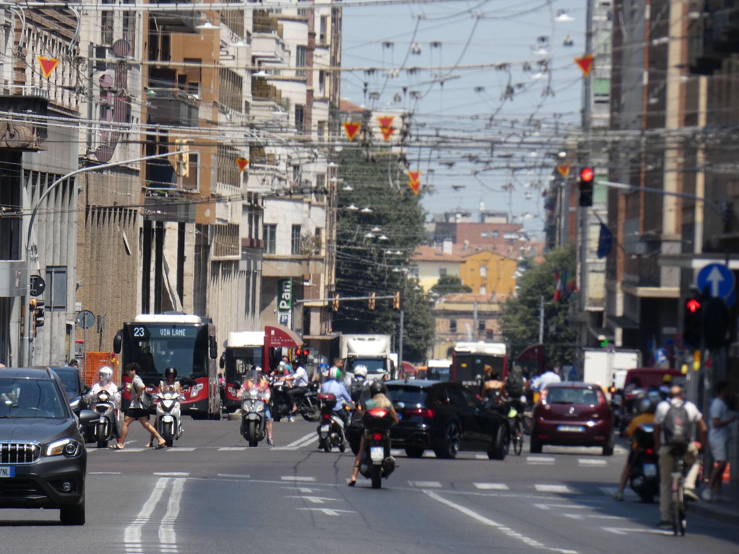 Via indipendenza towards Porta Galliers