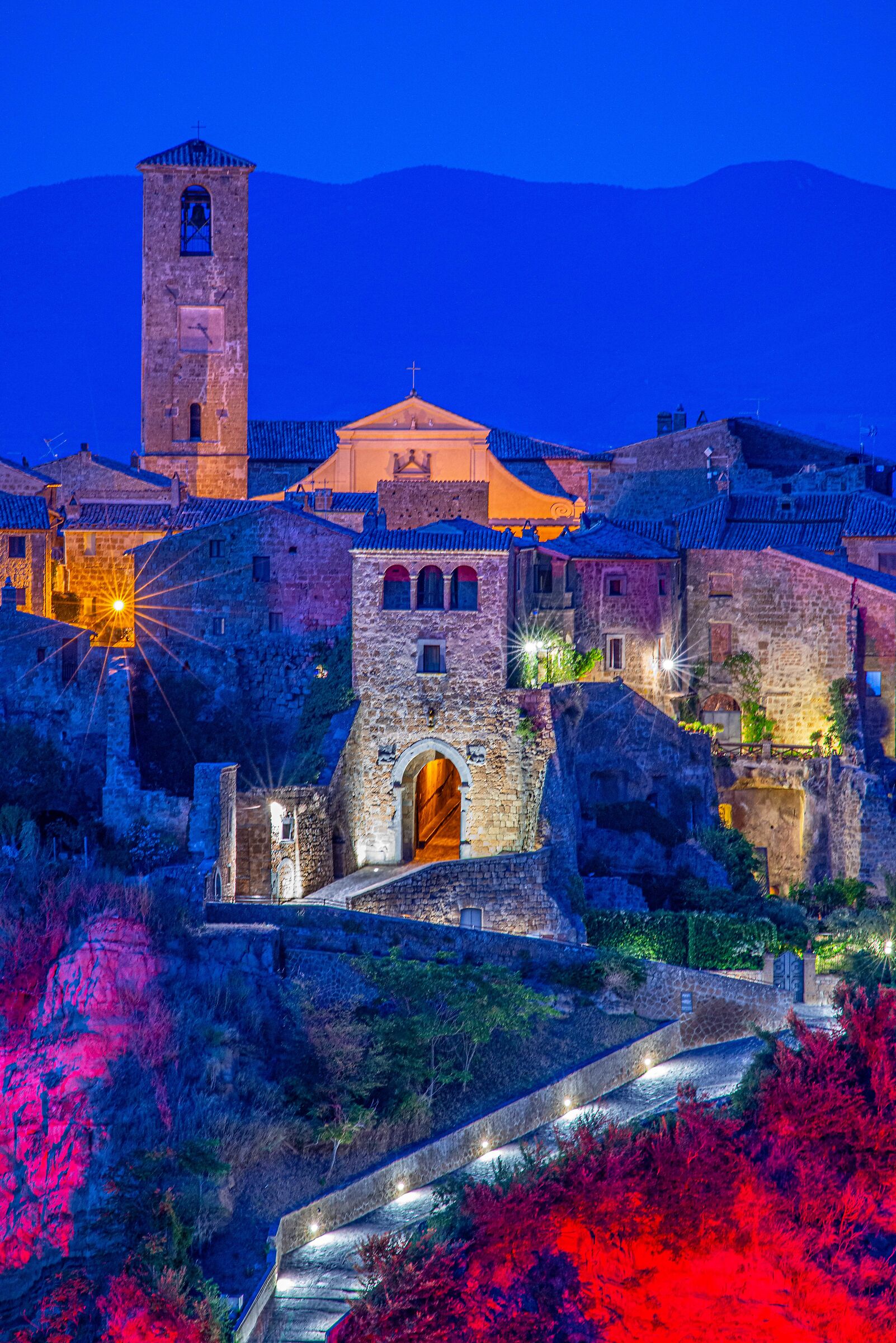 The colors of Civita