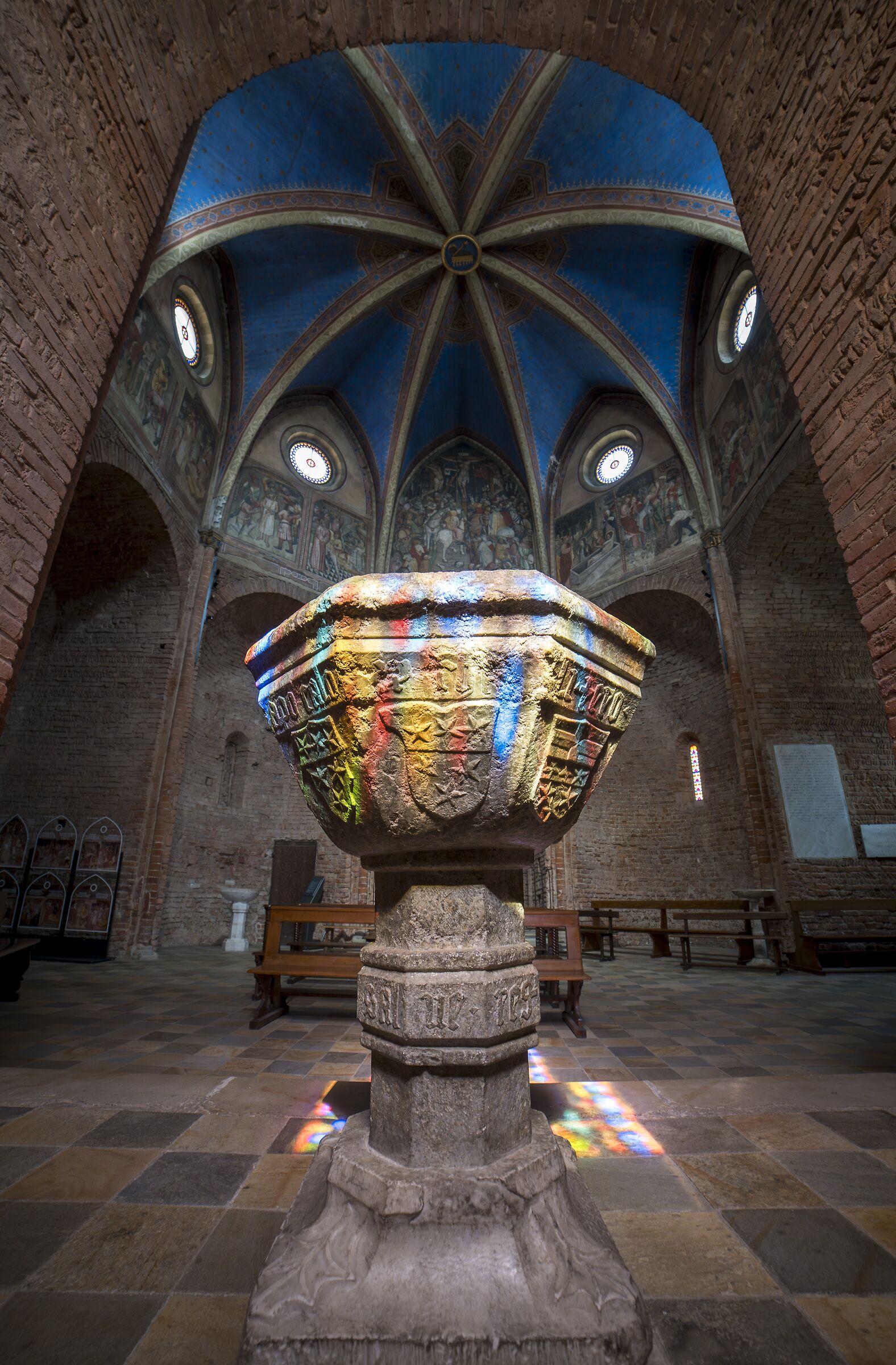 Duomo Chieri, giochi di luce