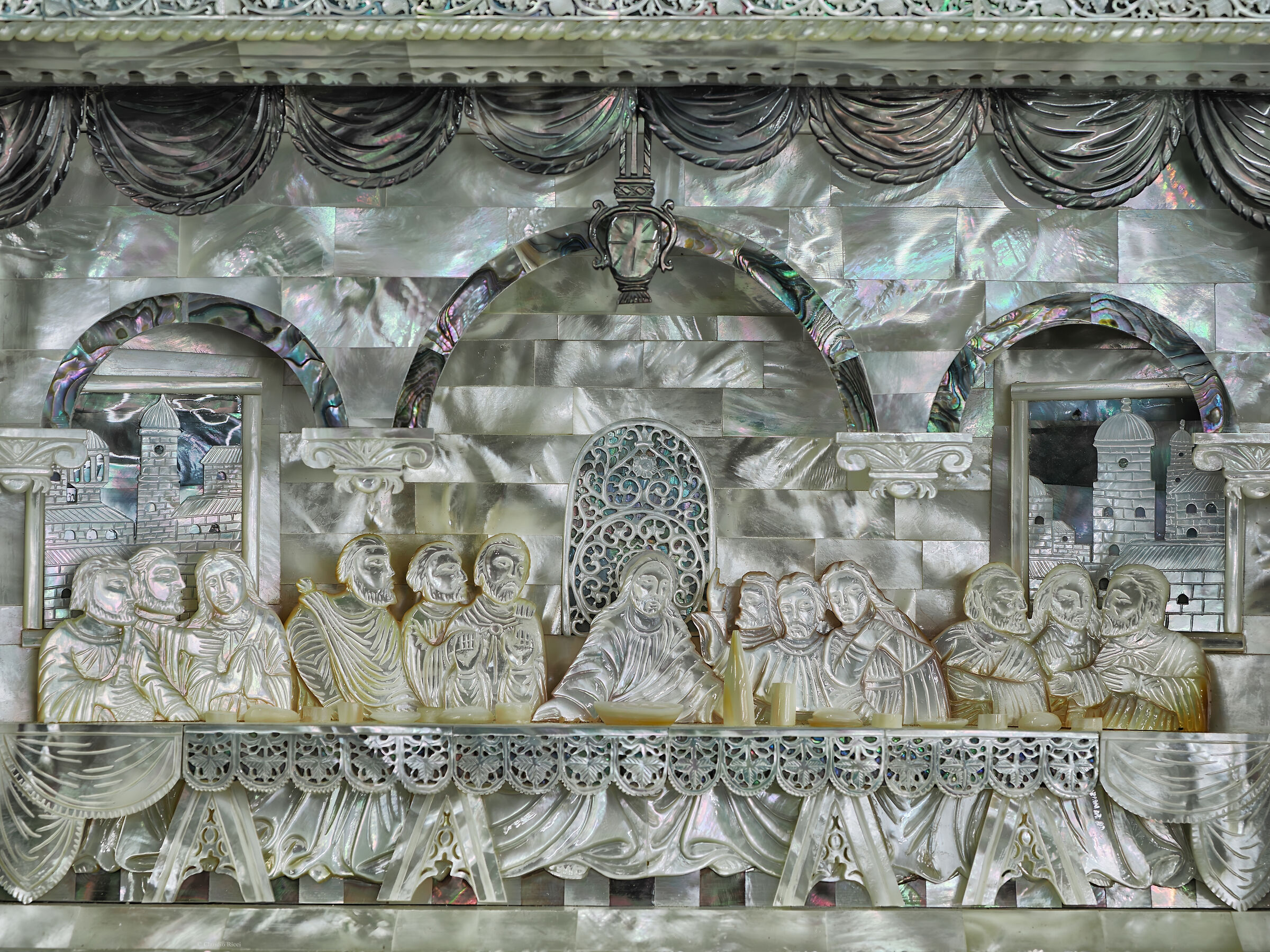 Last Supper of Mother-of-Pearl