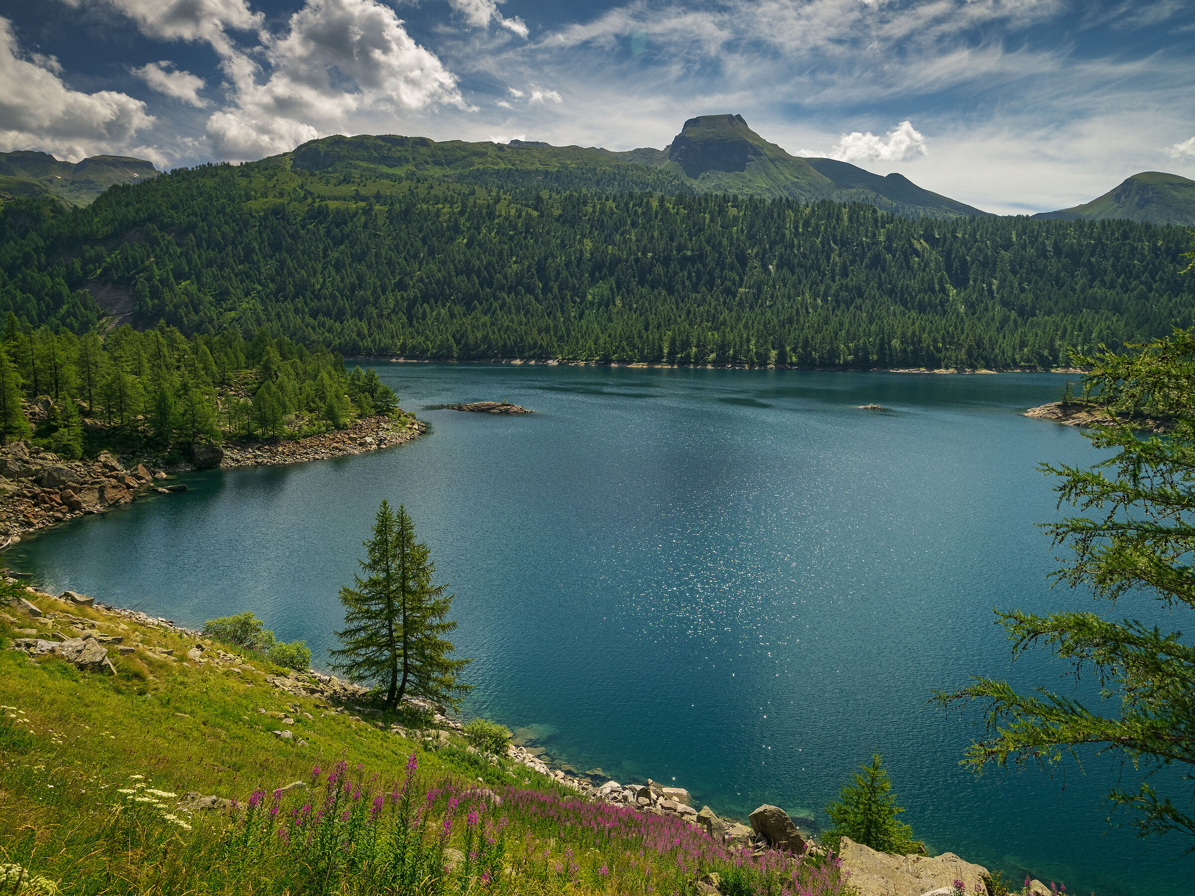 Uno scorcio del lago Devero, val d'Ossola.
