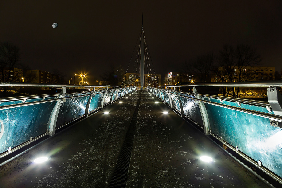 Bridge from the Raven's island