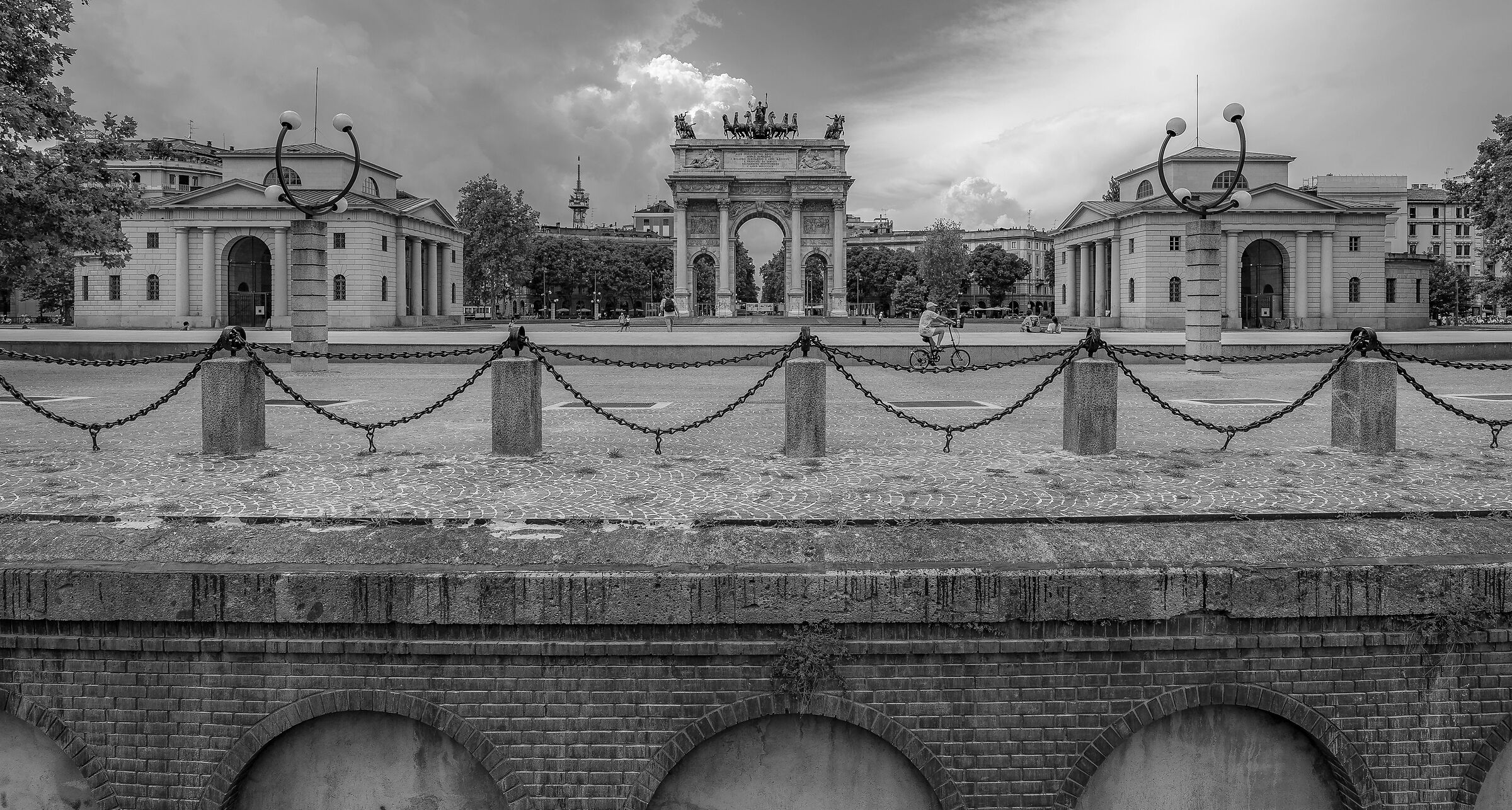 Arco della Pace con gli ex Caselli Daziari - 2