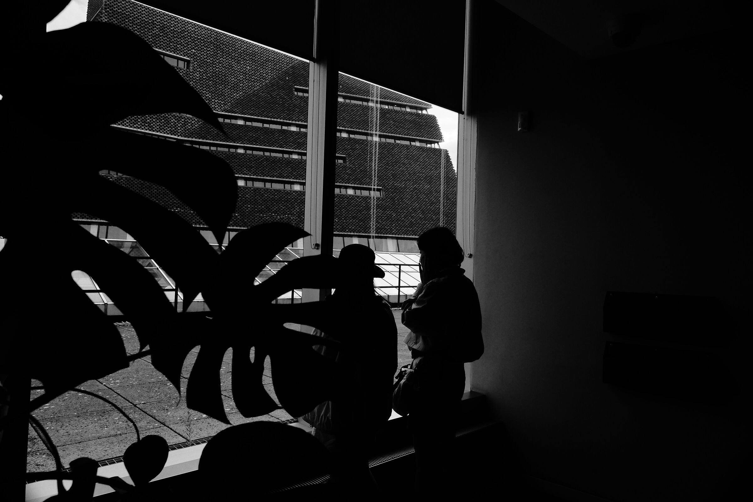 Tate modern silhouette