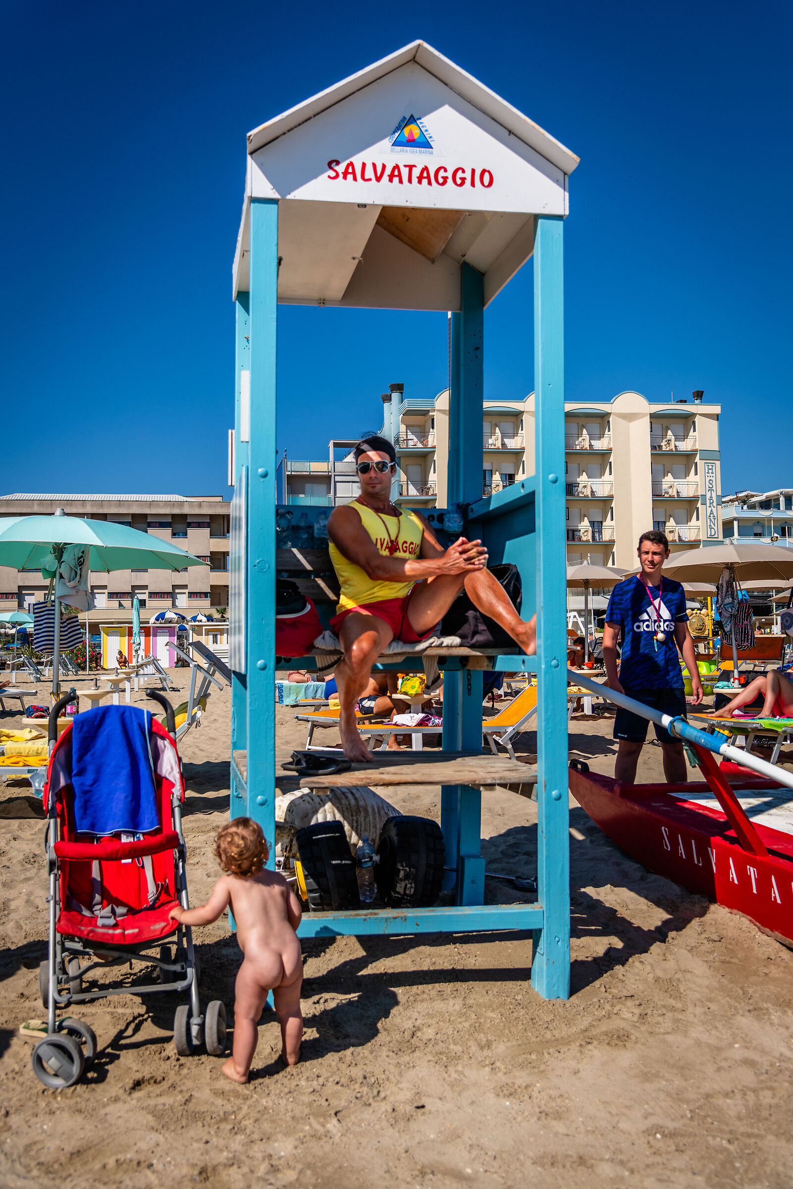 I'm going for a bath, can you take a look at my stroller?