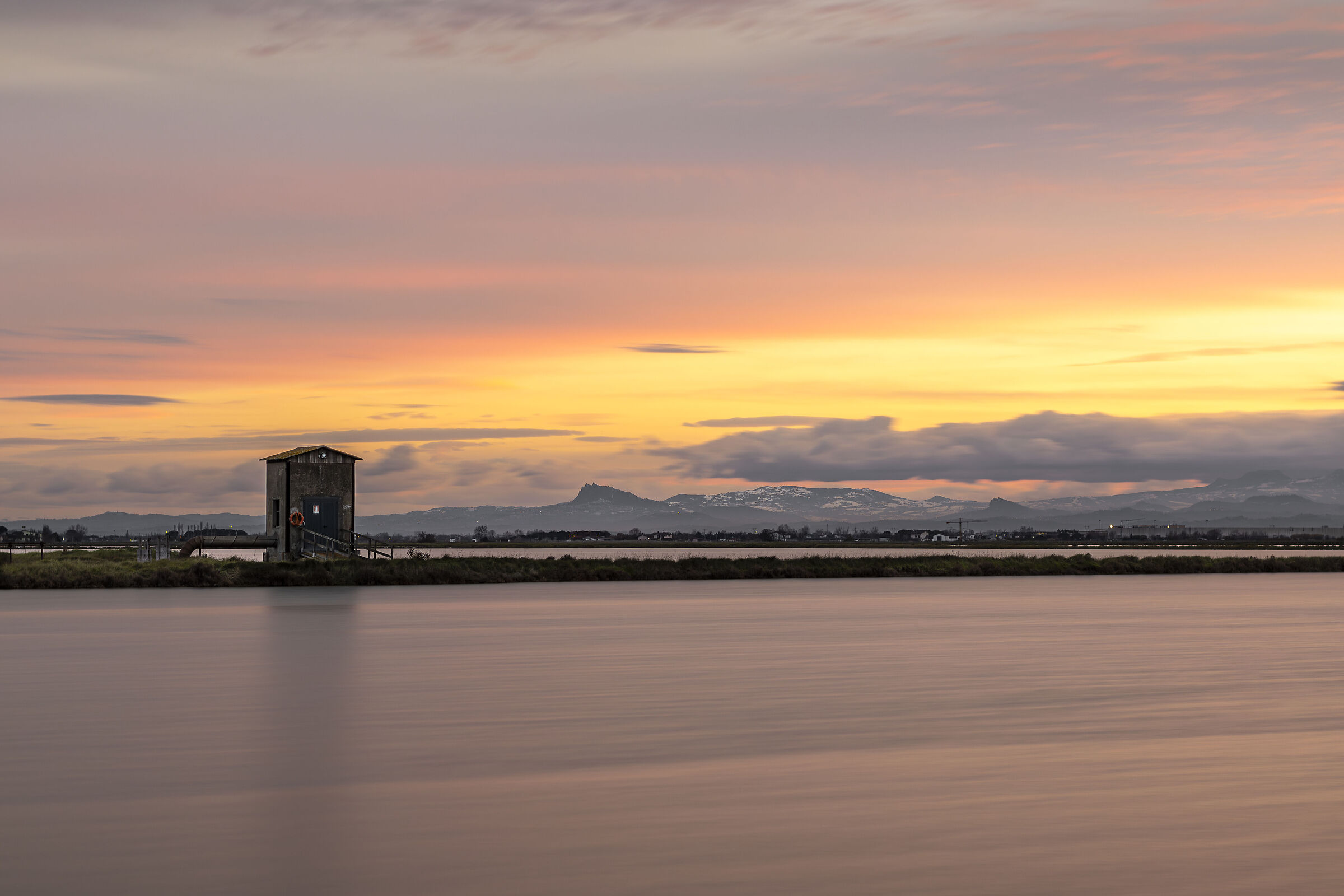 Alle saline di Cervia si è fatta l'ora blu ..