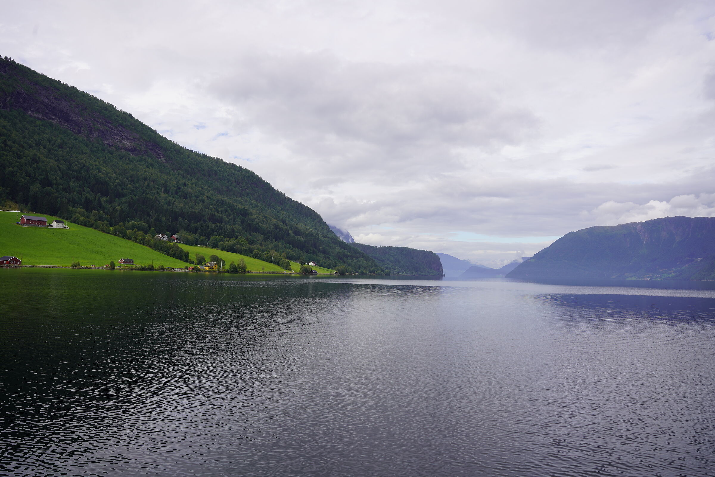 Hellesylt. Lago di Hornindalsvanet