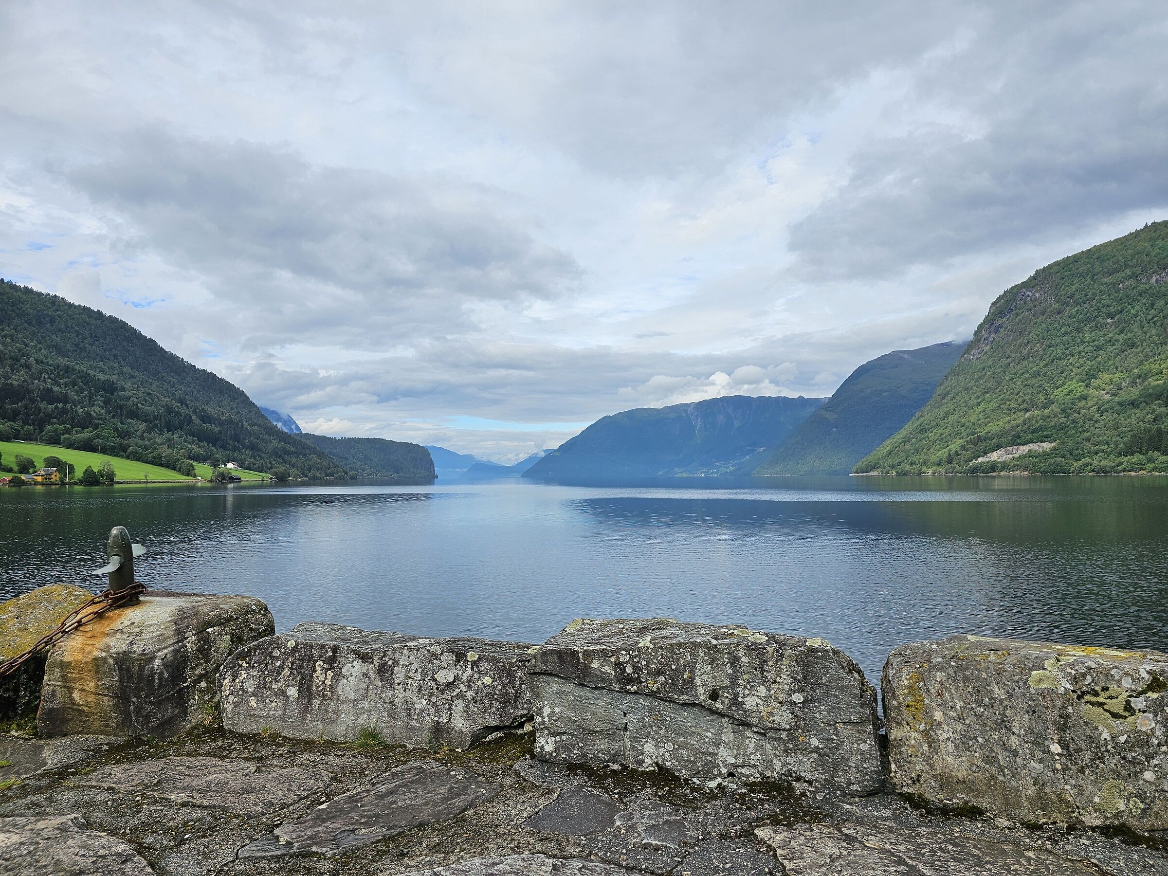 Hellesylt. Lago di Hornindalsvanet