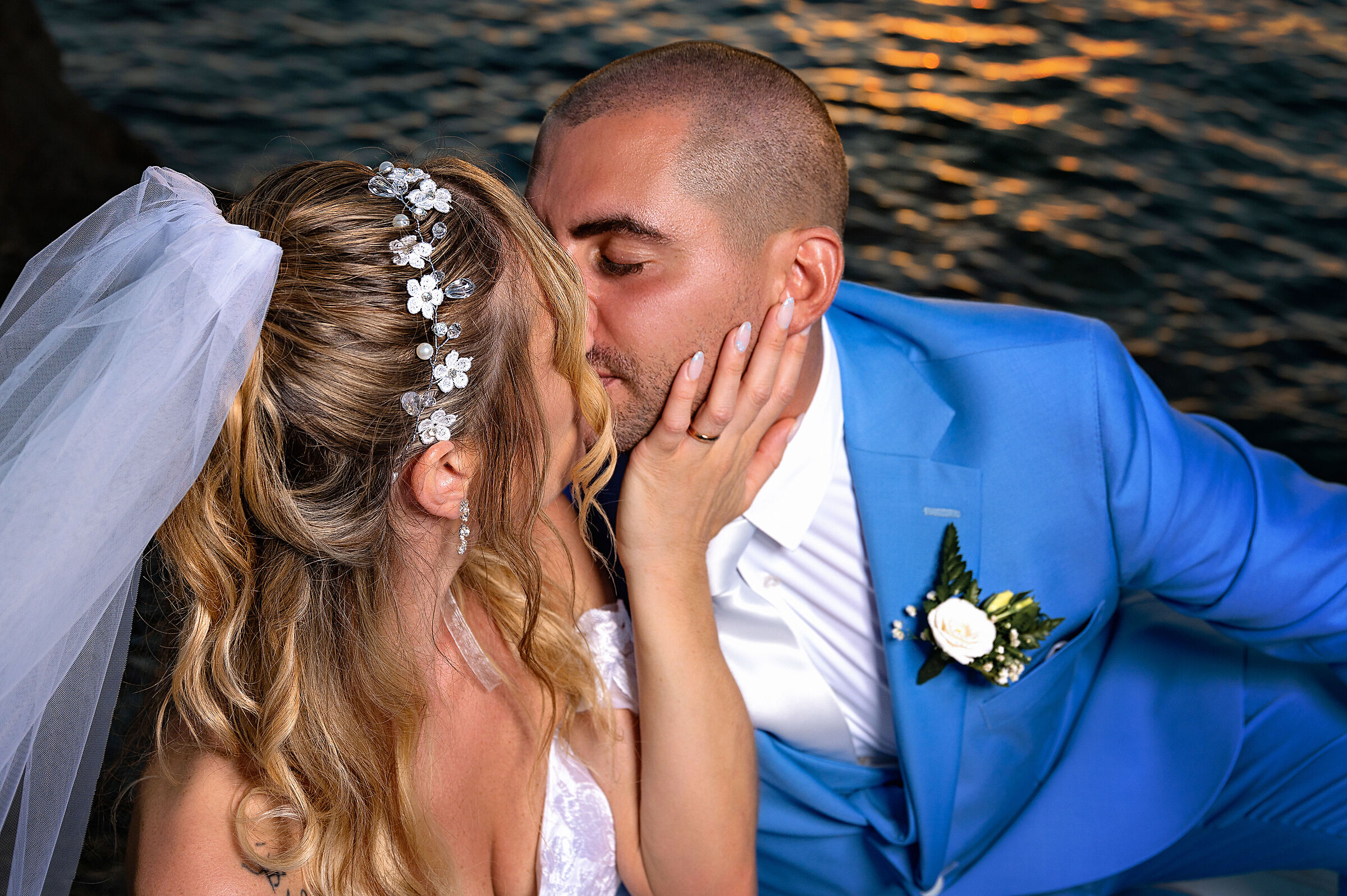 kiss