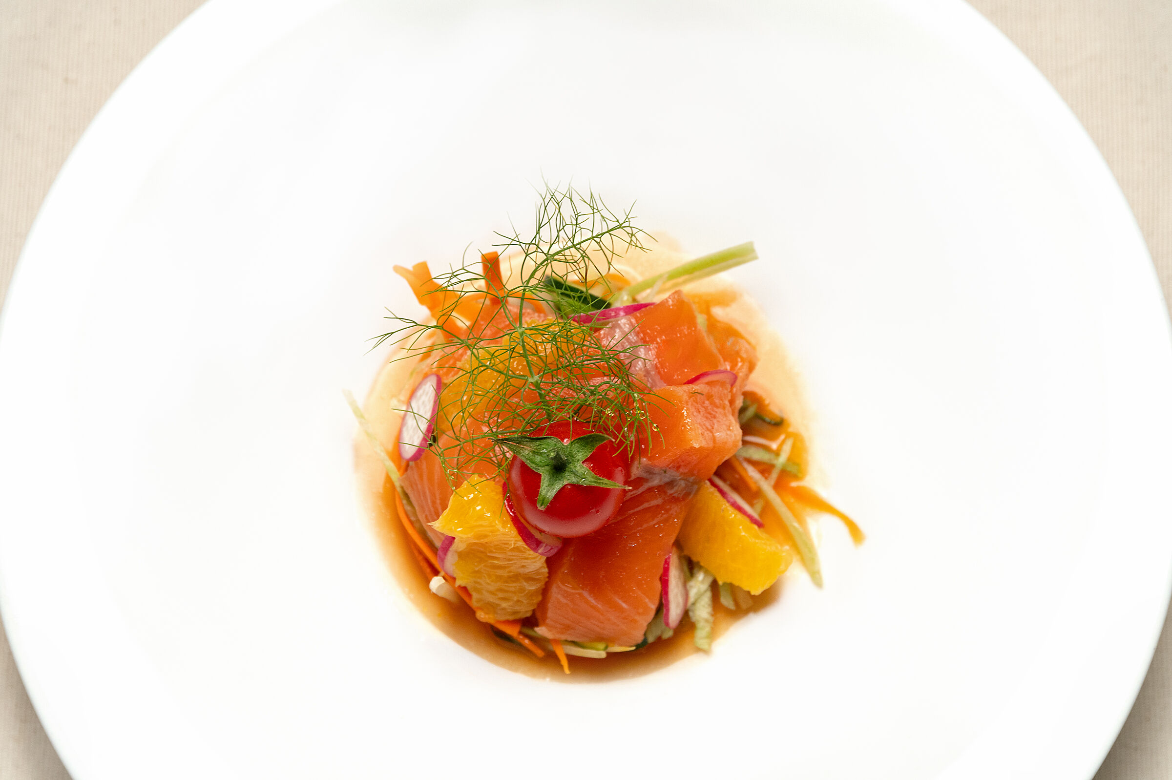 Salmon marinated in orange