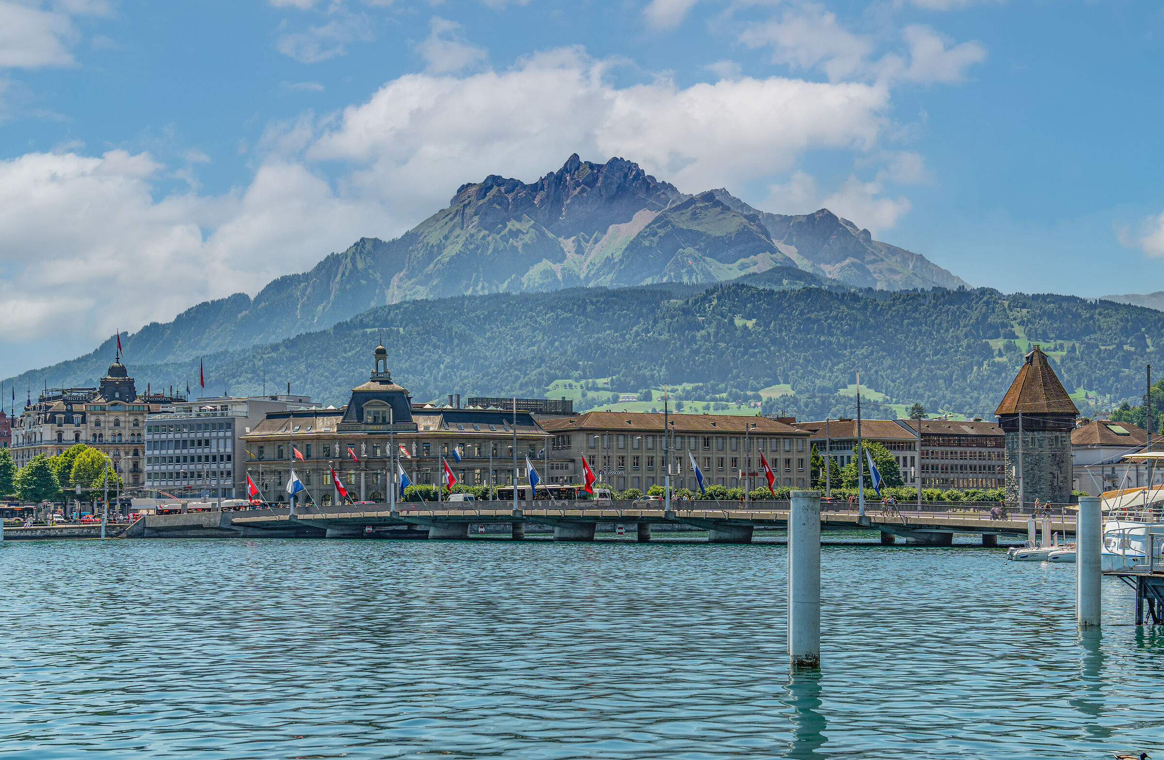 Monte Pilatus e lago Vierwaldstattersee (Lucerna)