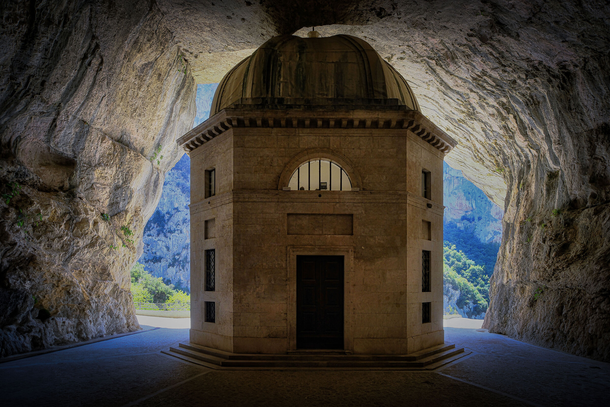 Tempietto Valadier - Umbri