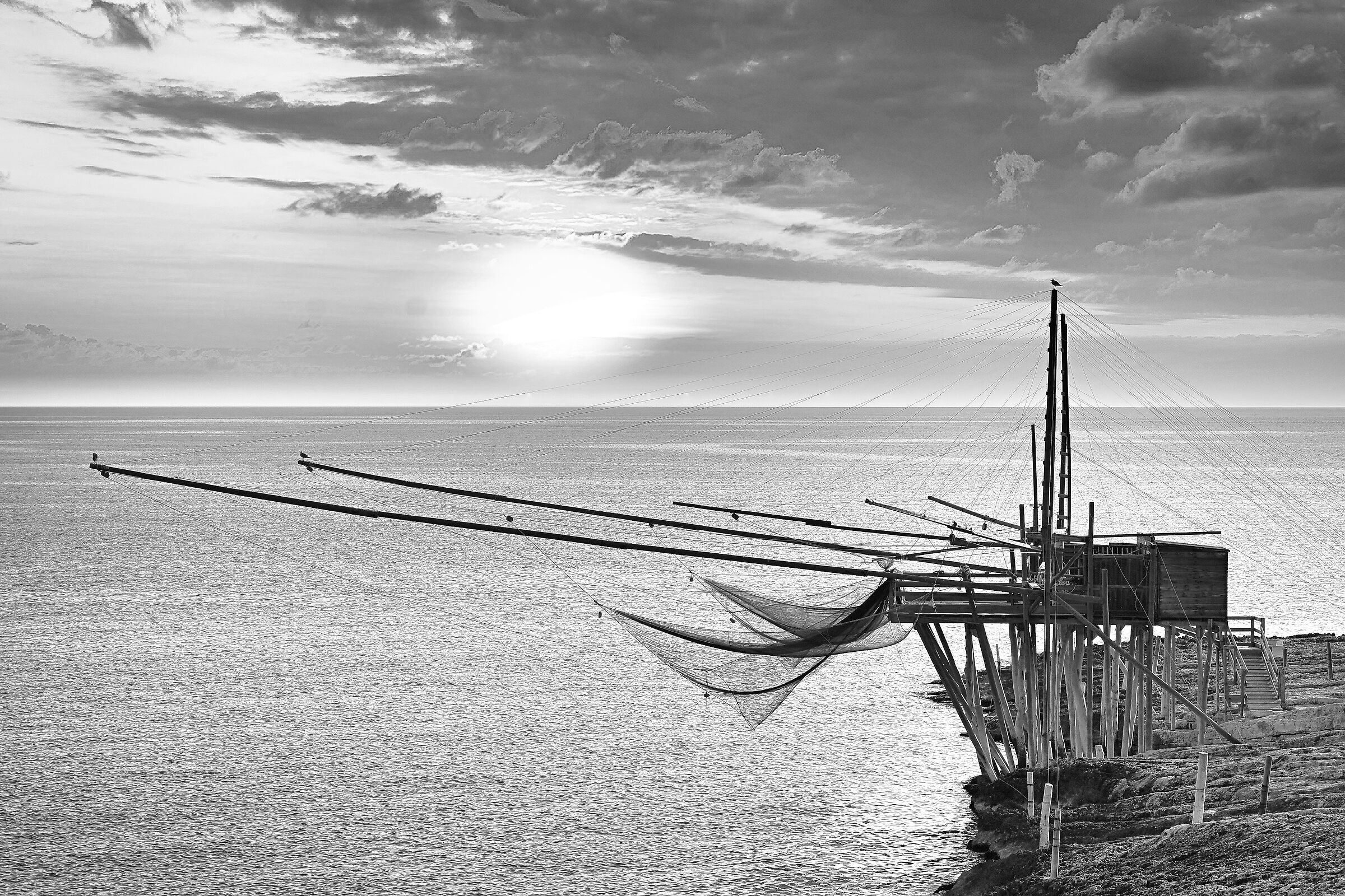 Vieste trabucco della baia di San Lorenzo all'alba