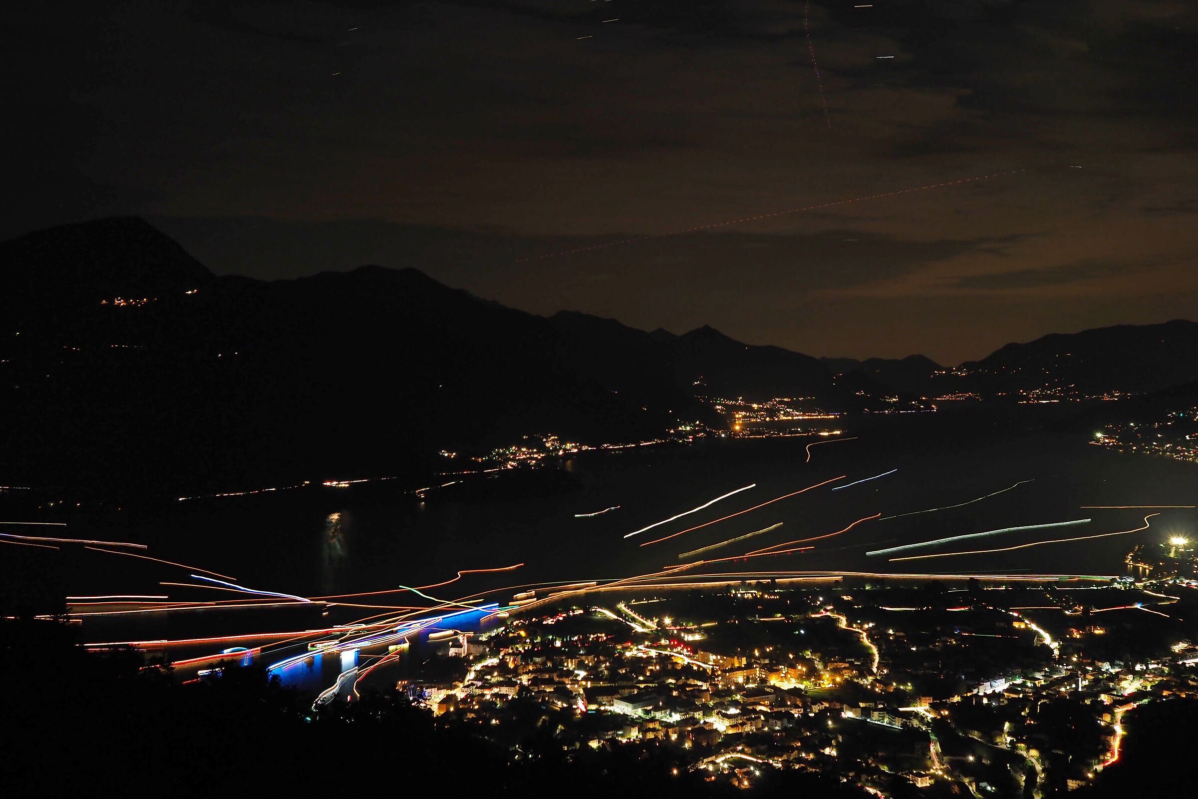 Alla fine della festa sul lago, si torna a casa