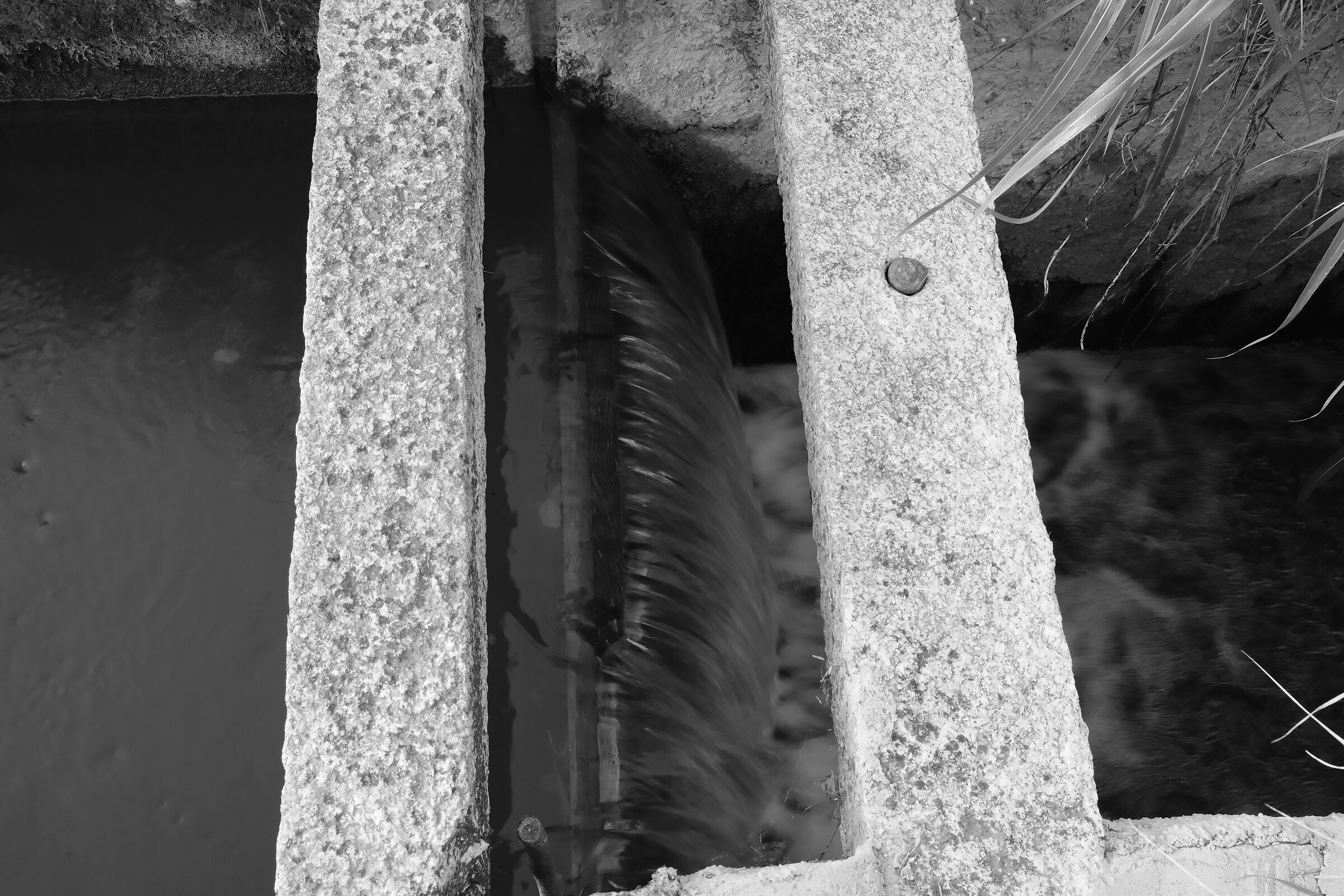 chiusa di irrigazione guide in granito