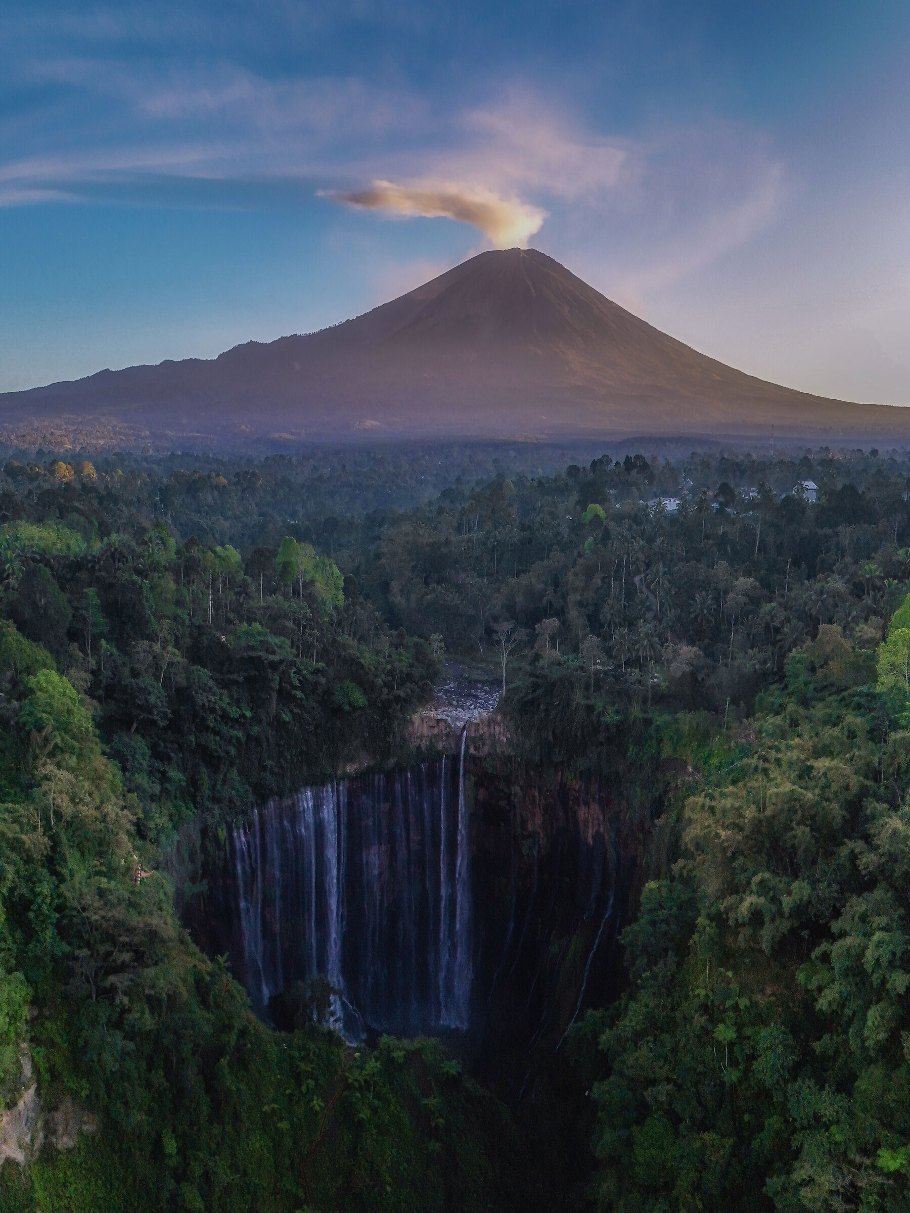 tumpac sewu