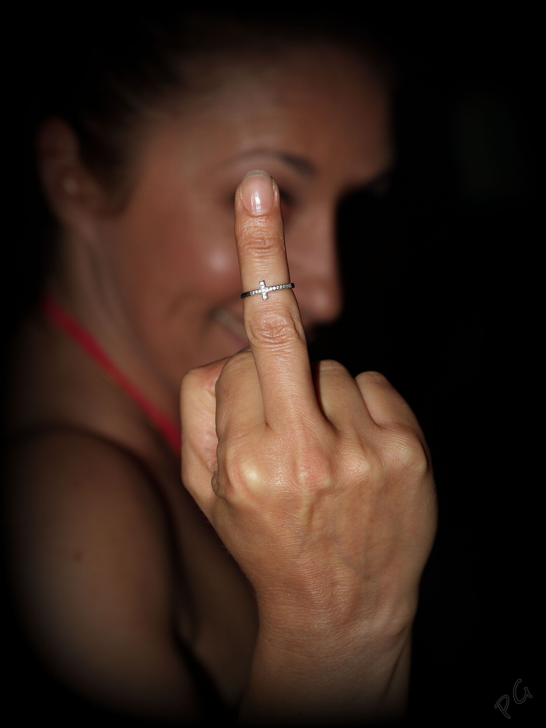 The finger in the eye