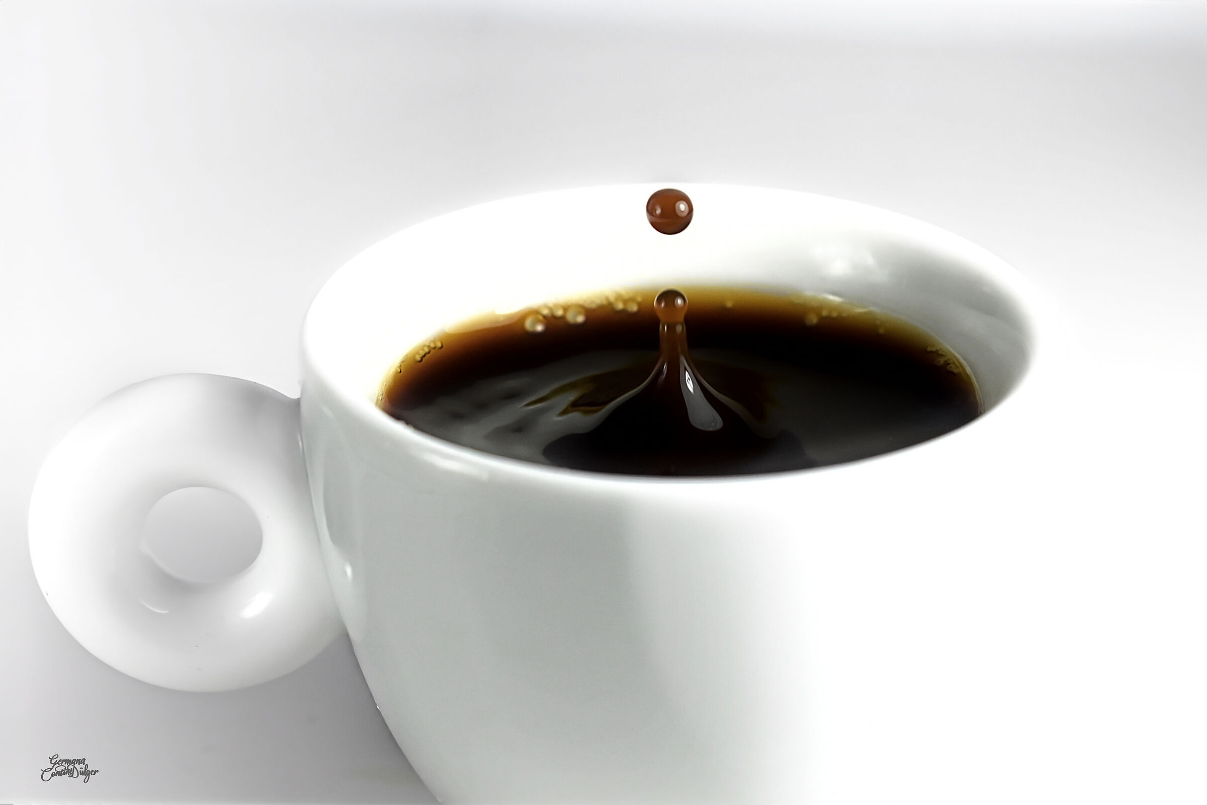 Una goccia di caffe