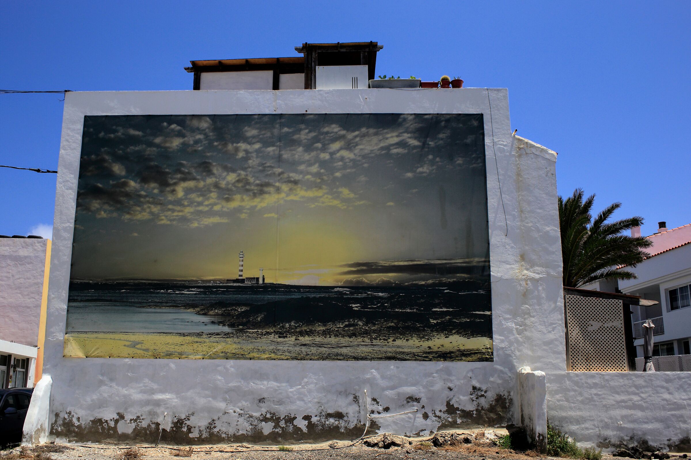 Not to give the usual brushstroke of white....