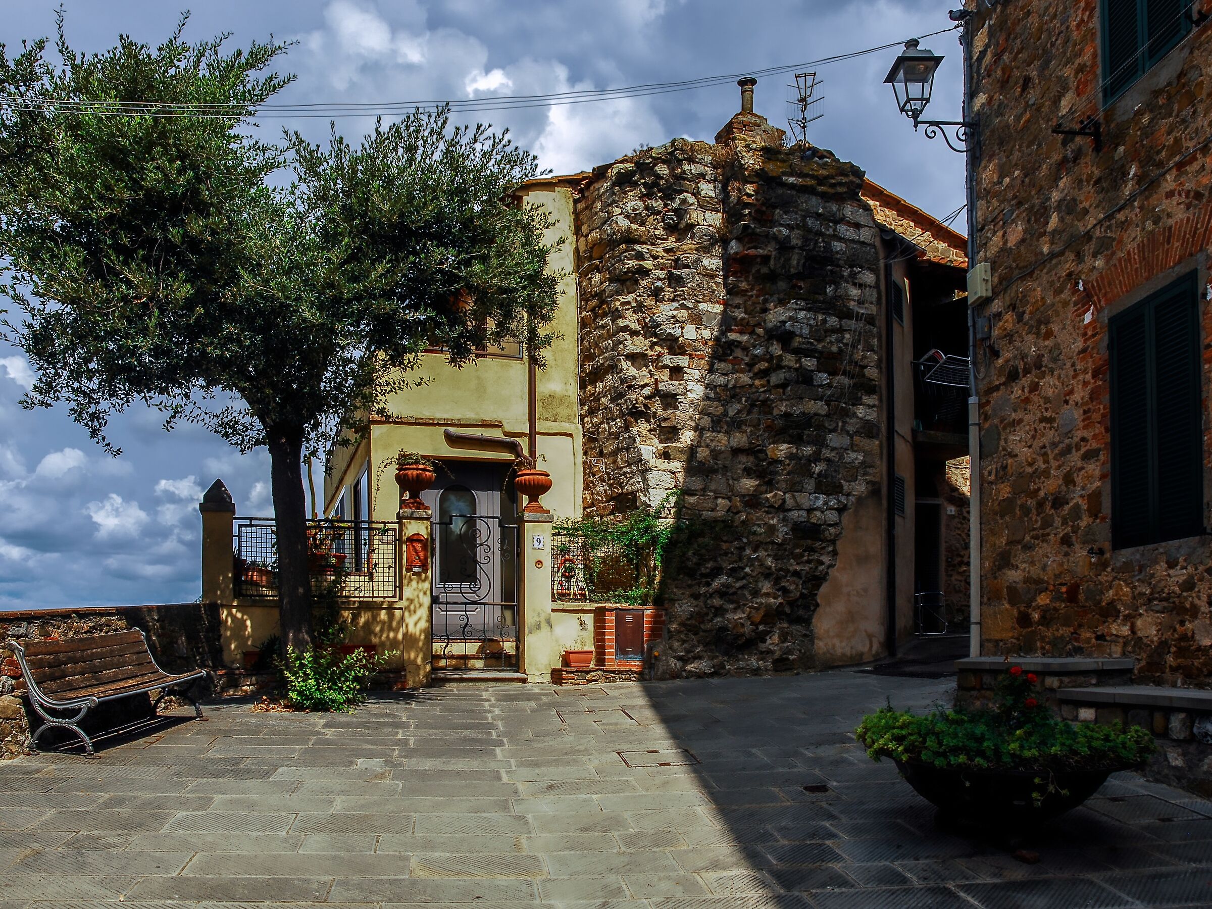 Campagnatico Toscana prima del temporale