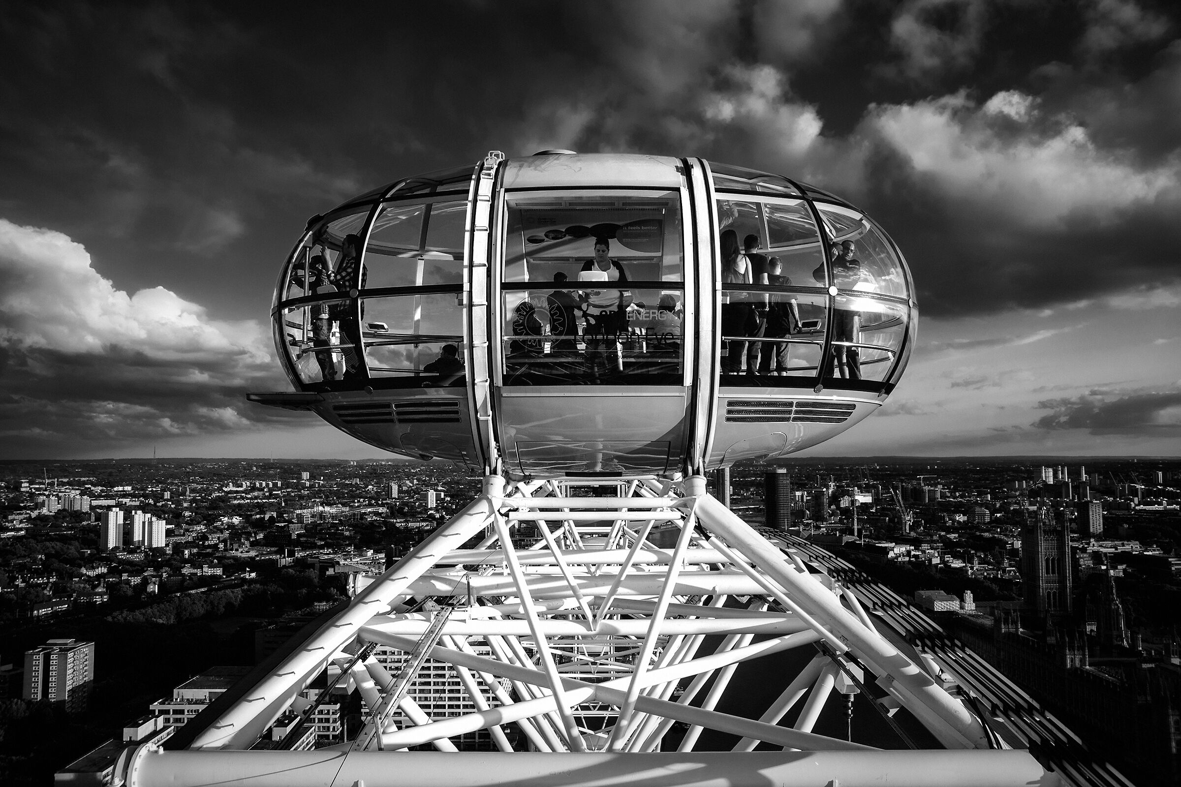 London space shuttle (eye)