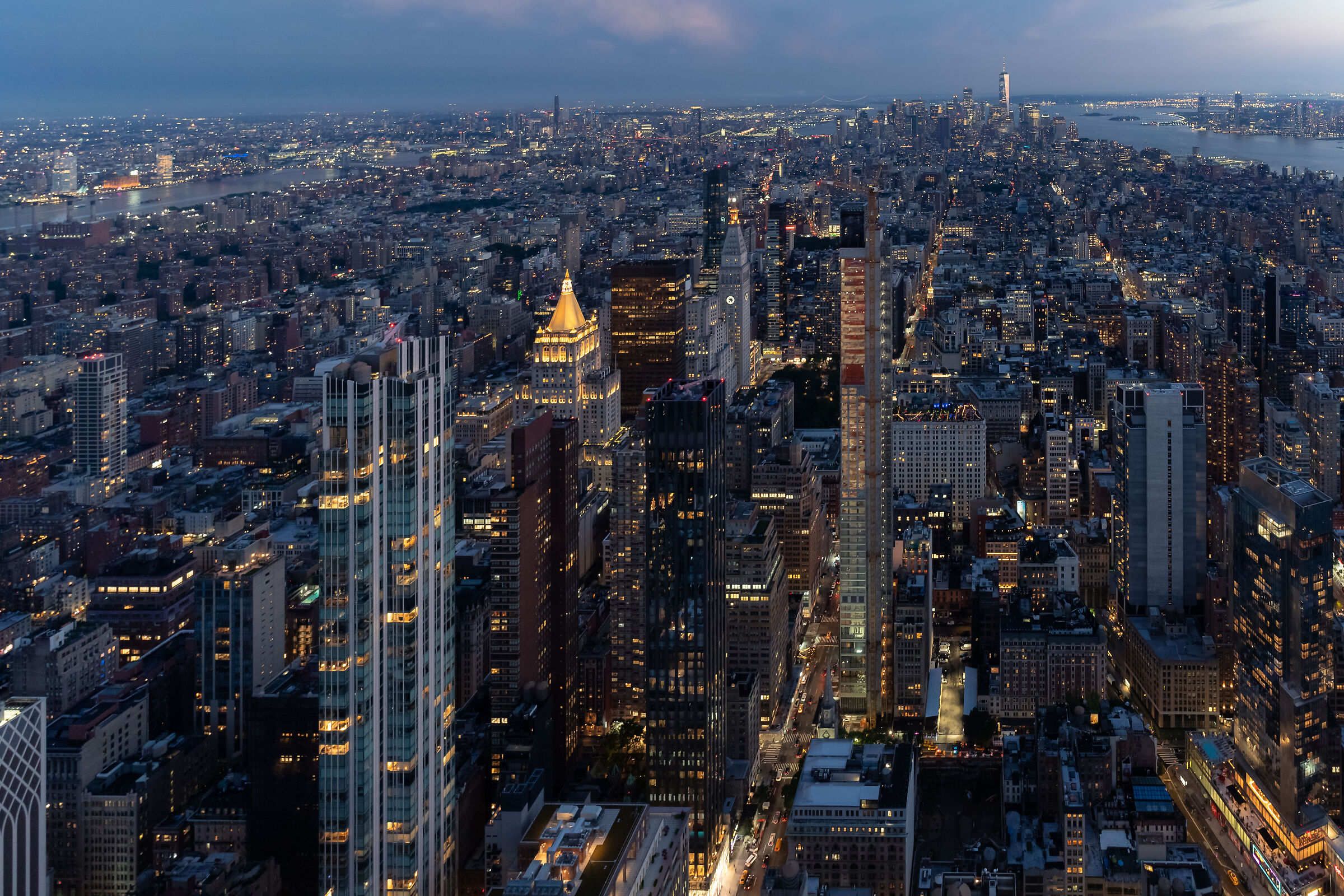 Vista dall'Empire State Building dopo il tramonto