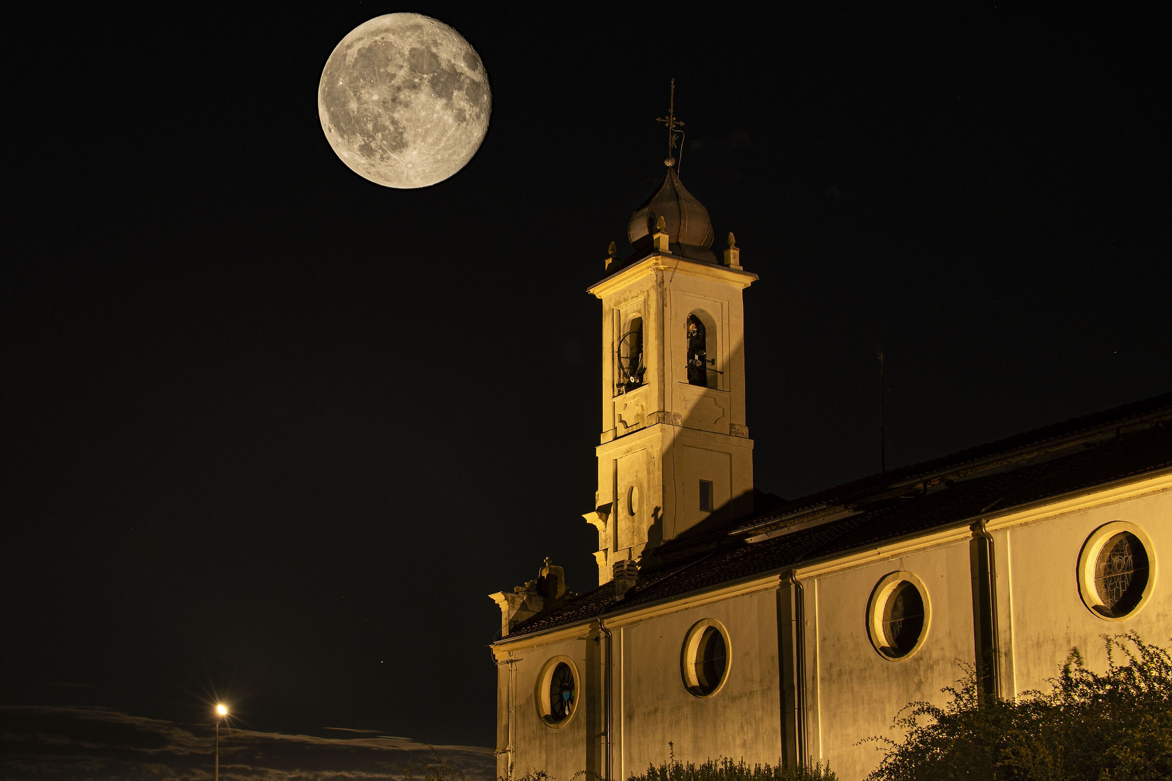 The Sturgeon Moon 7/19/2024 11:30 PM