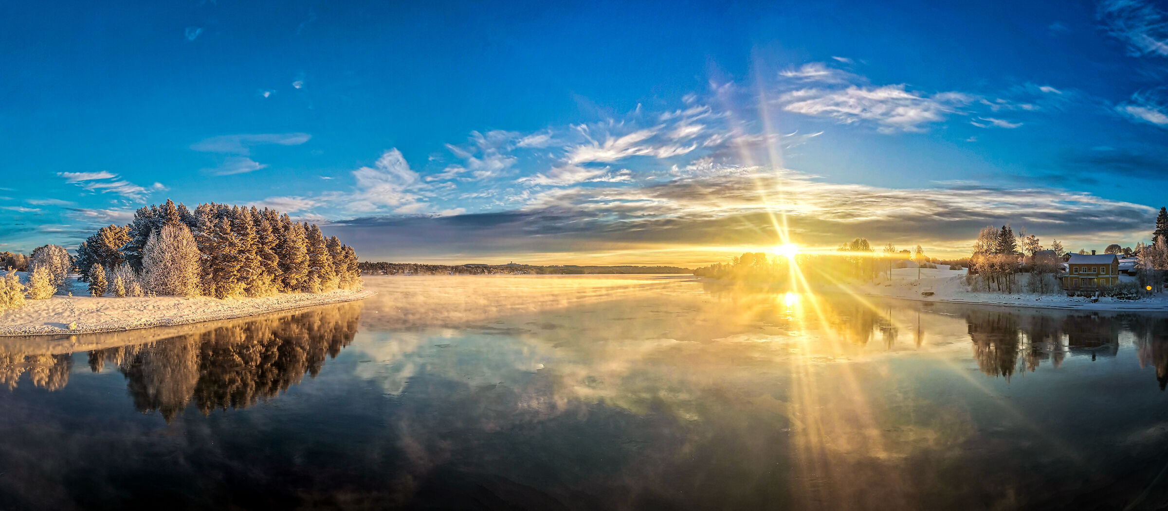 Alba ghiacciata sul lago Stromsjön - Jämtland