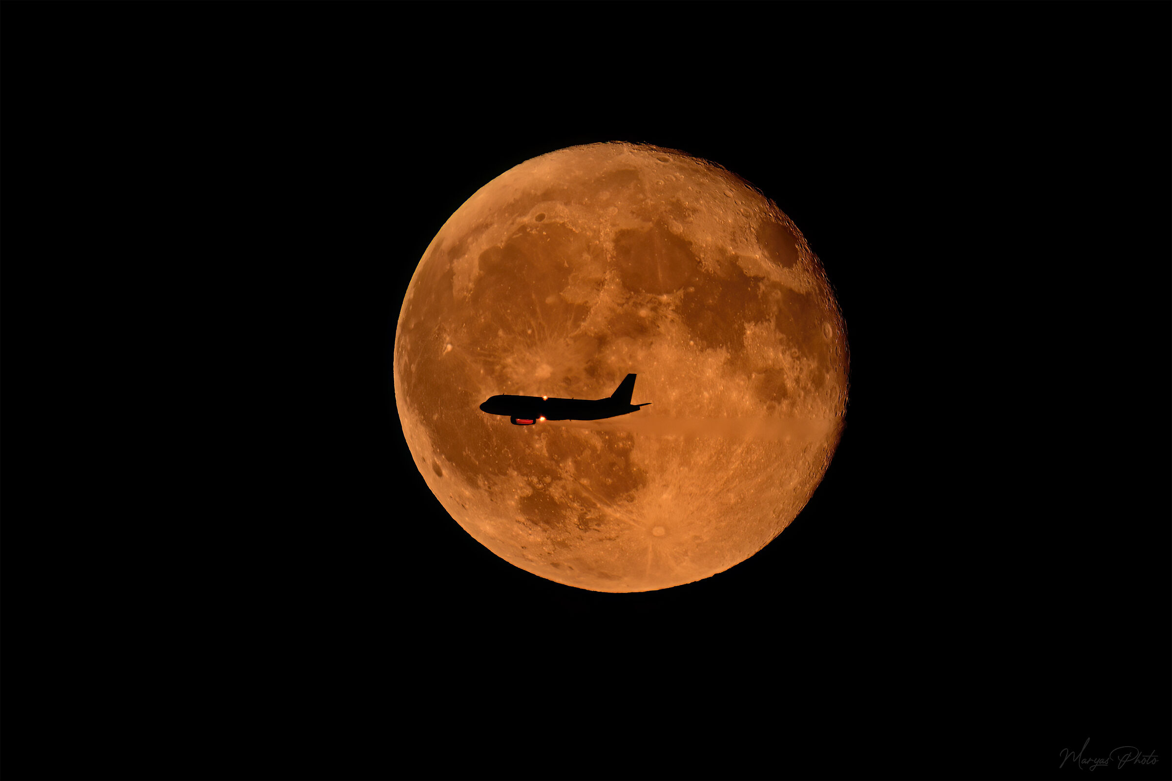 Superluna jet