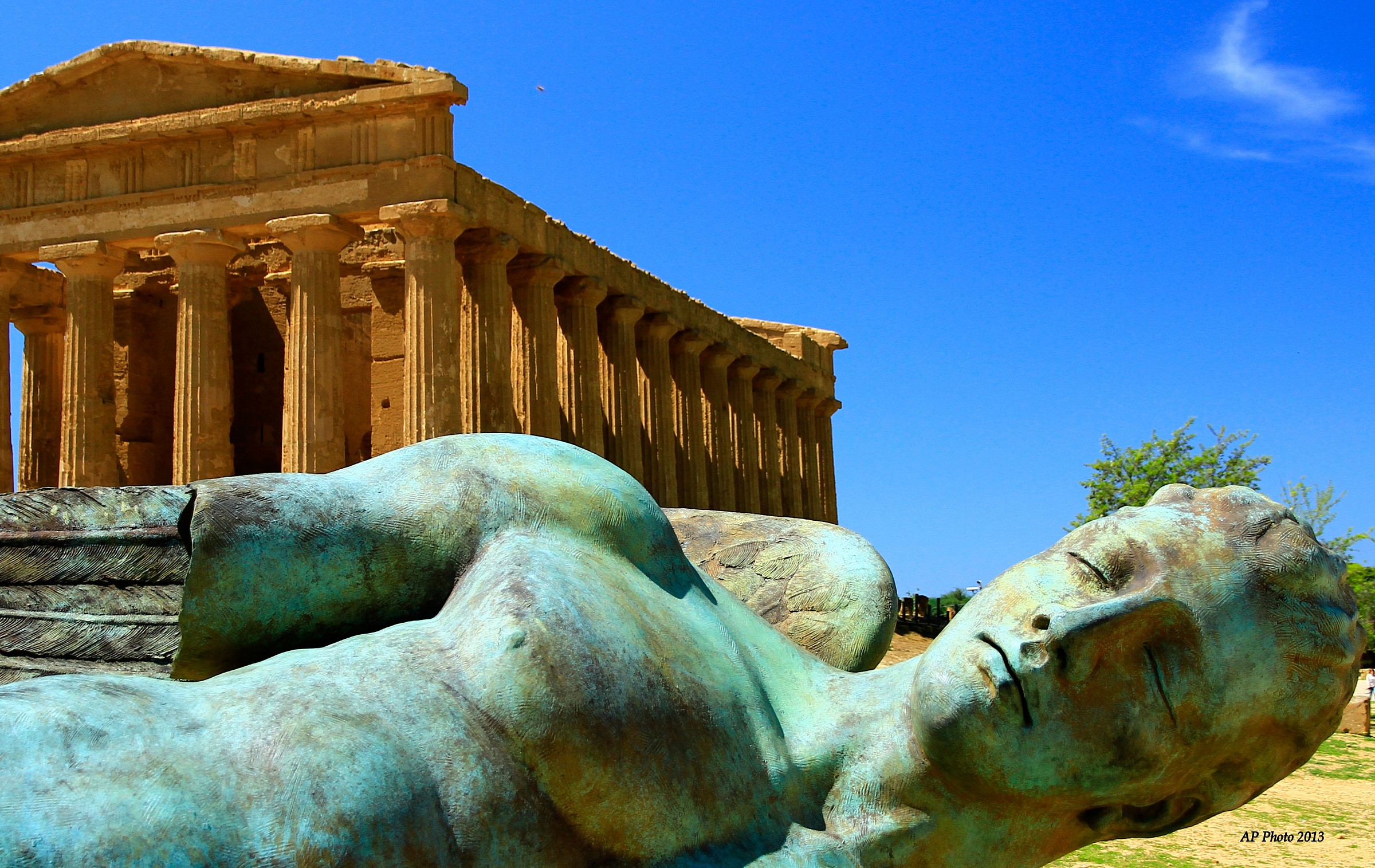 Icarus Fallen Temple of Concordia