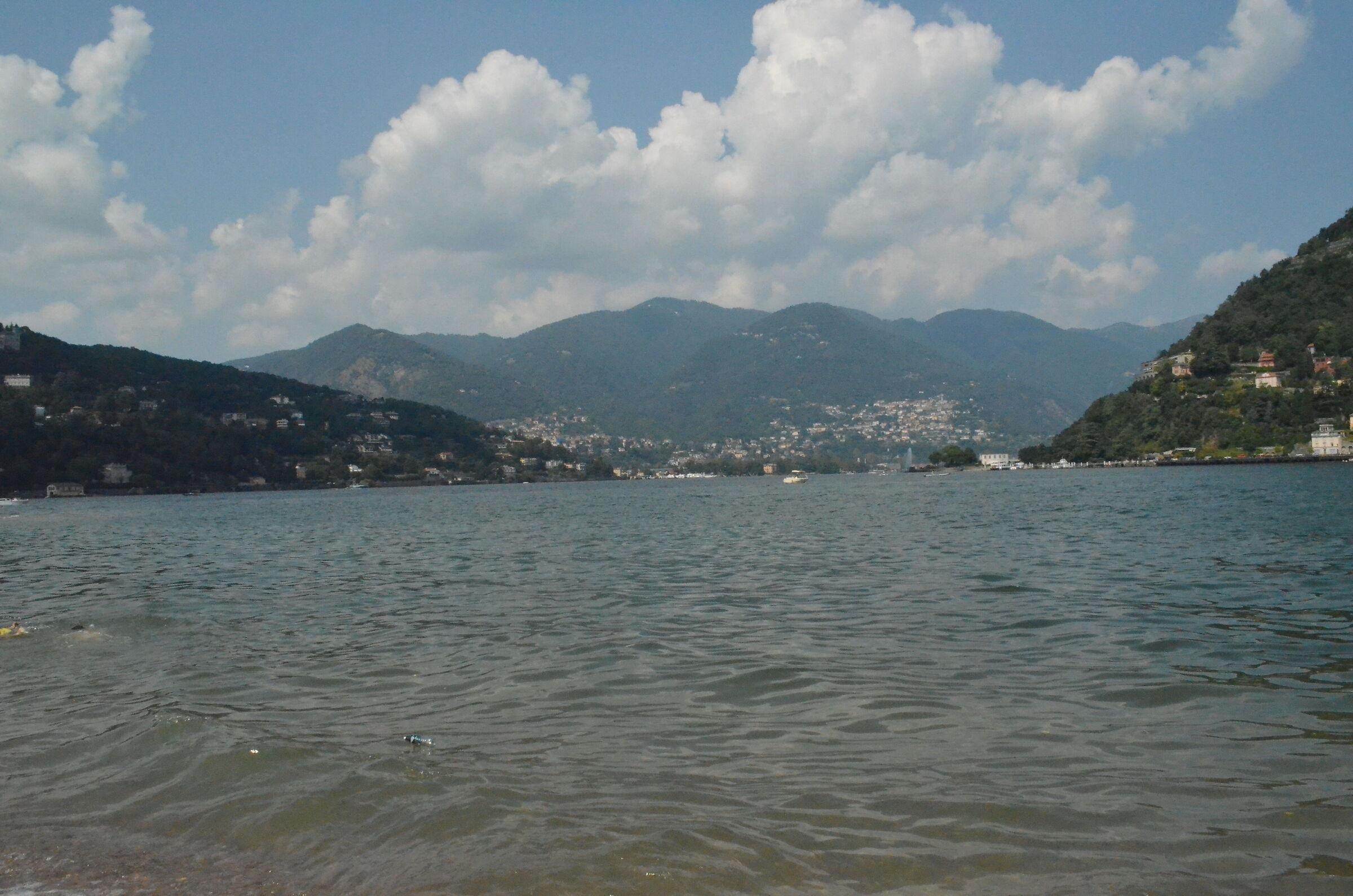 foto del paesaggio del lago di Como