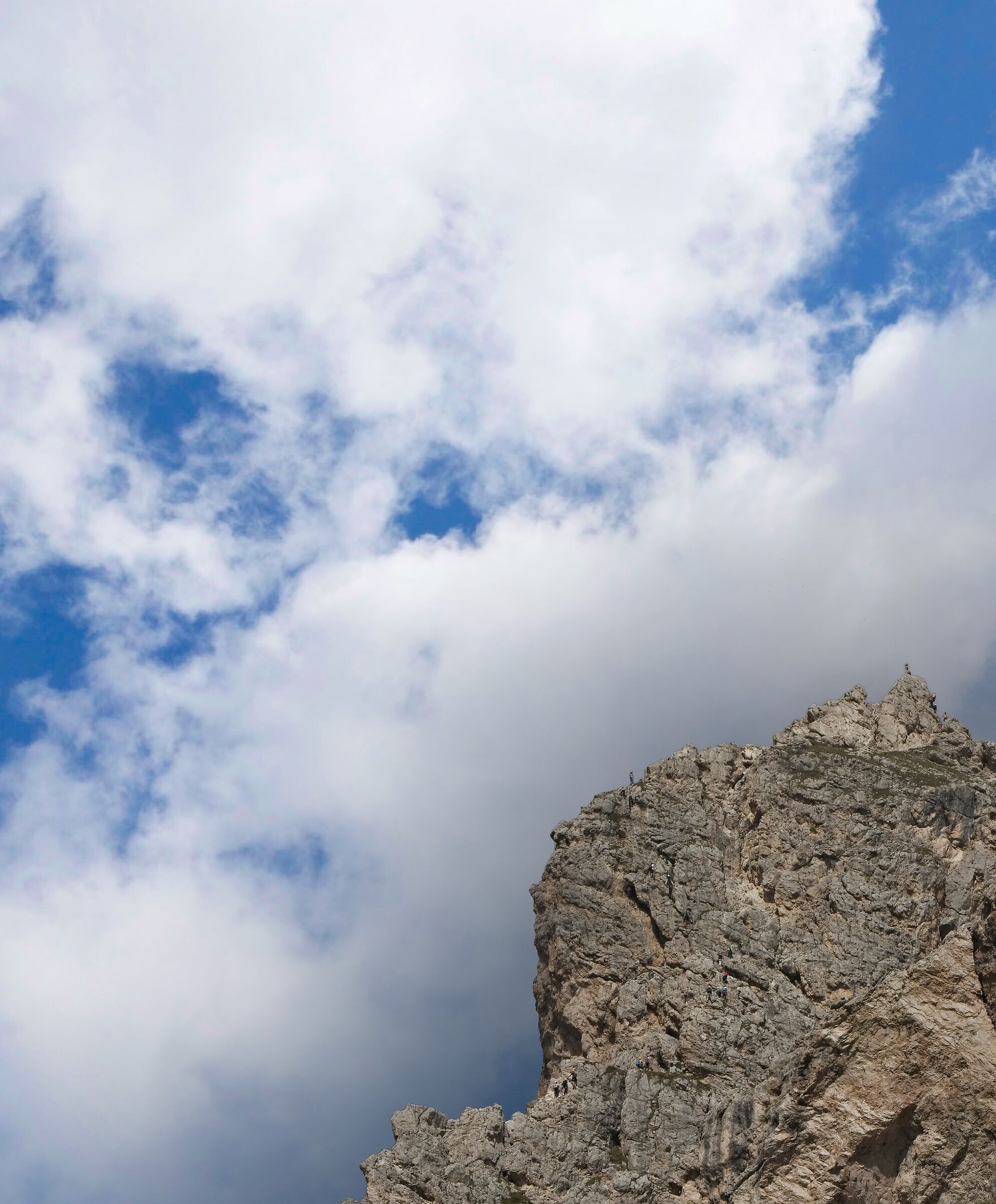 Mountaineers on the wall